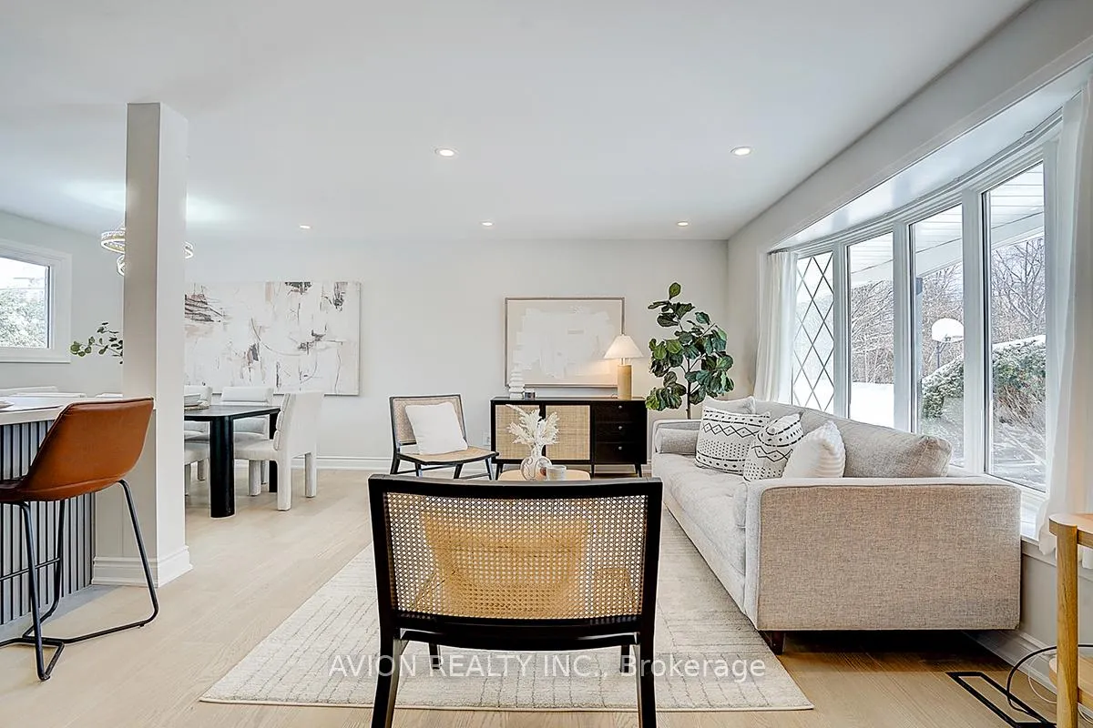 Photo 5 of 24 Drakefield Road, Markham, Bullock — HOMEH