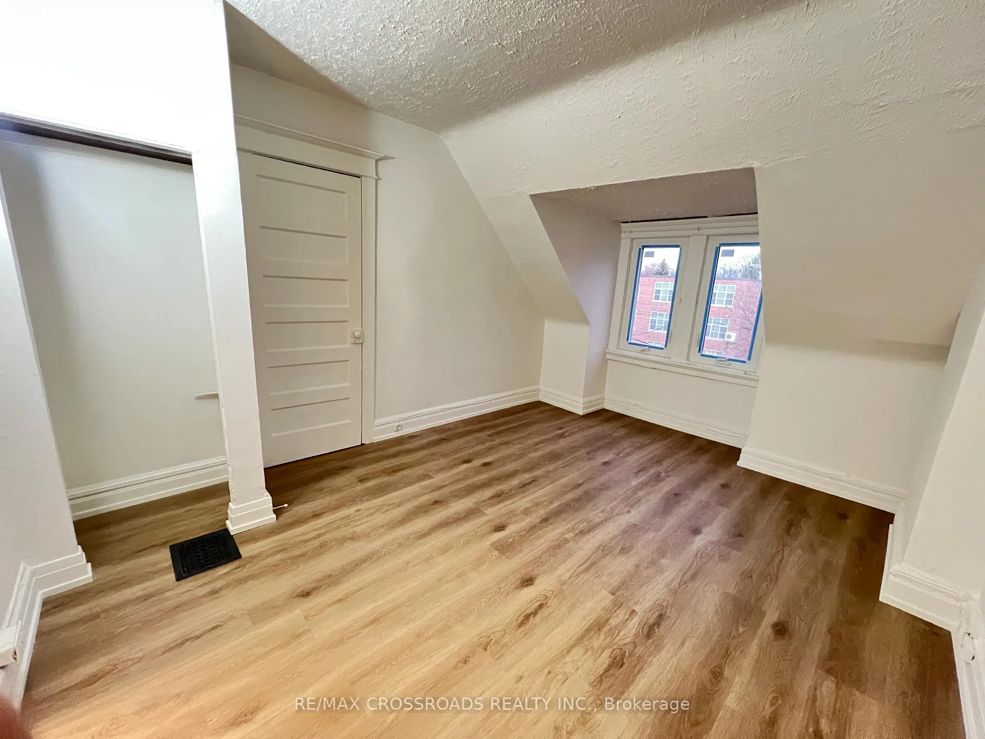 Photo 4 of Unit UNIT 3, 82 Curzon Street, Toronto, South Riverdale — HOMEH