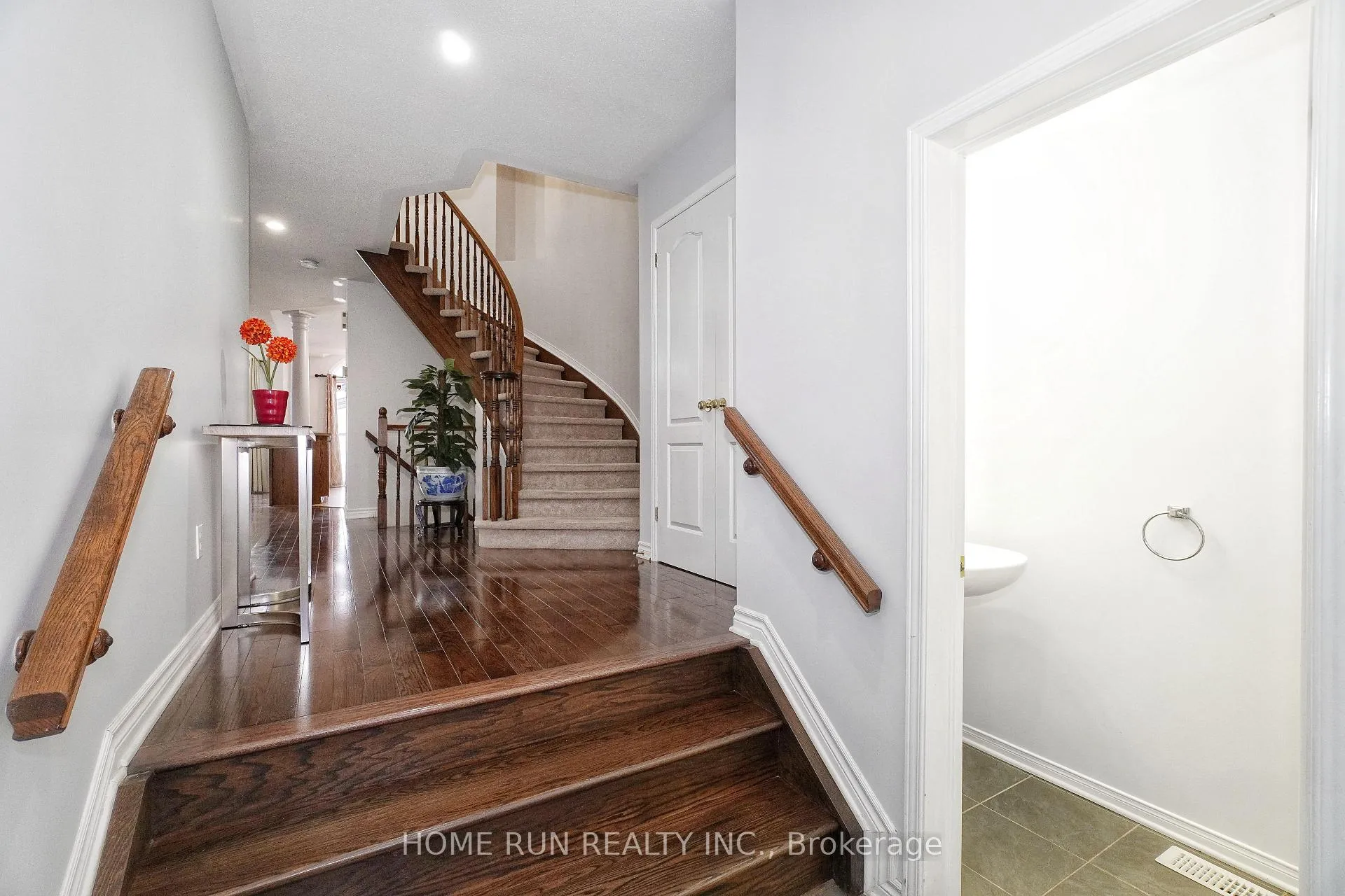 Photo 4 of 2222 Brockstone Crescent, Ottawa, Avalon East — HOMEH