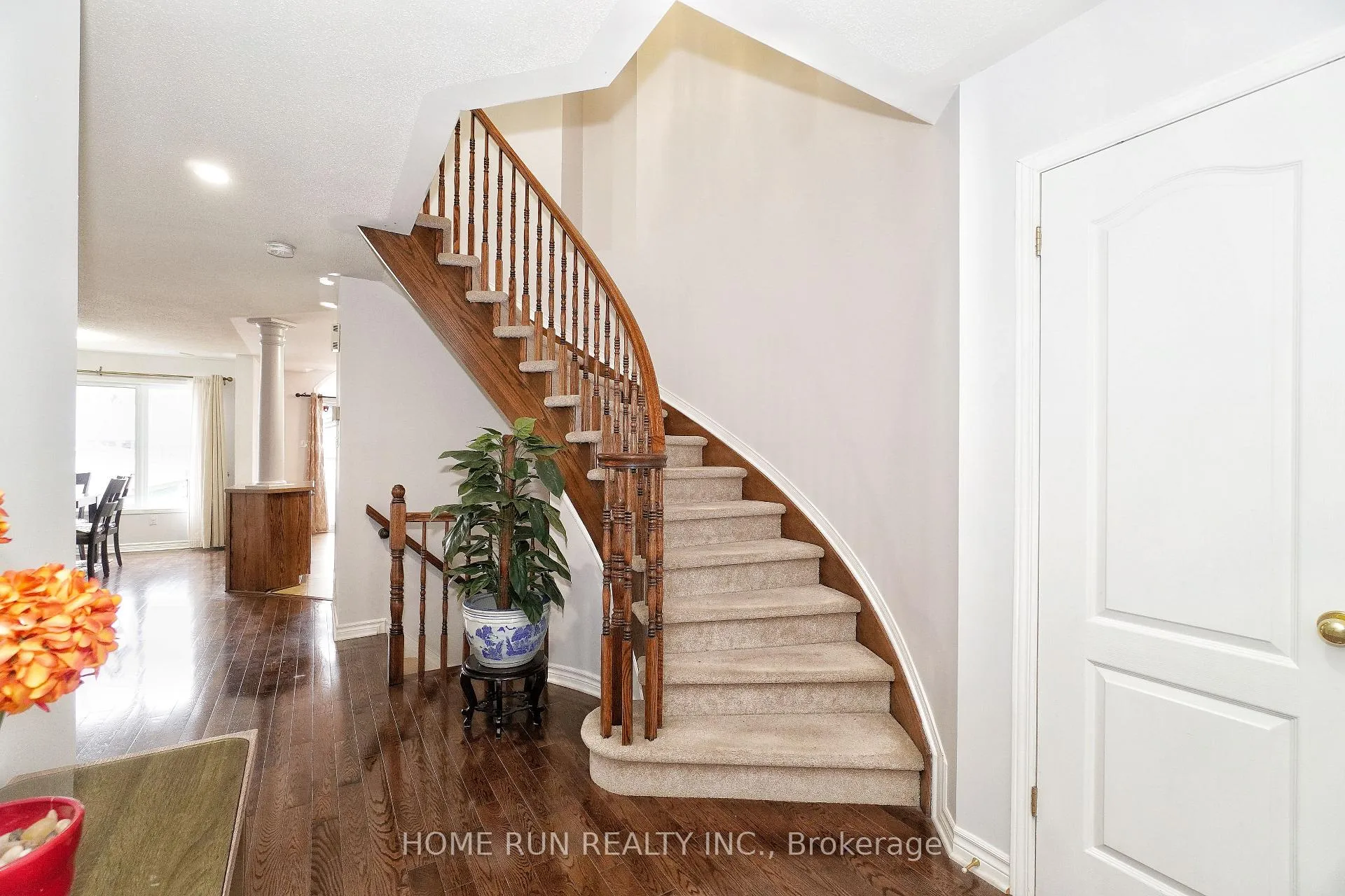Photo 5 of 2222 Brockstone Crescent, Ottawa, Avalon East — HOMEH
