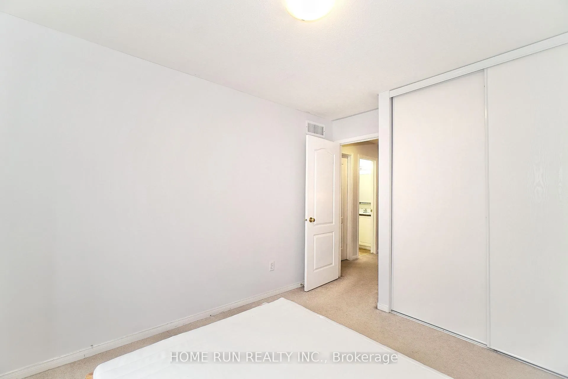 Photo 31 of 2222 Brockstone Crescent, Ottawa, Avalon East — HOMEH