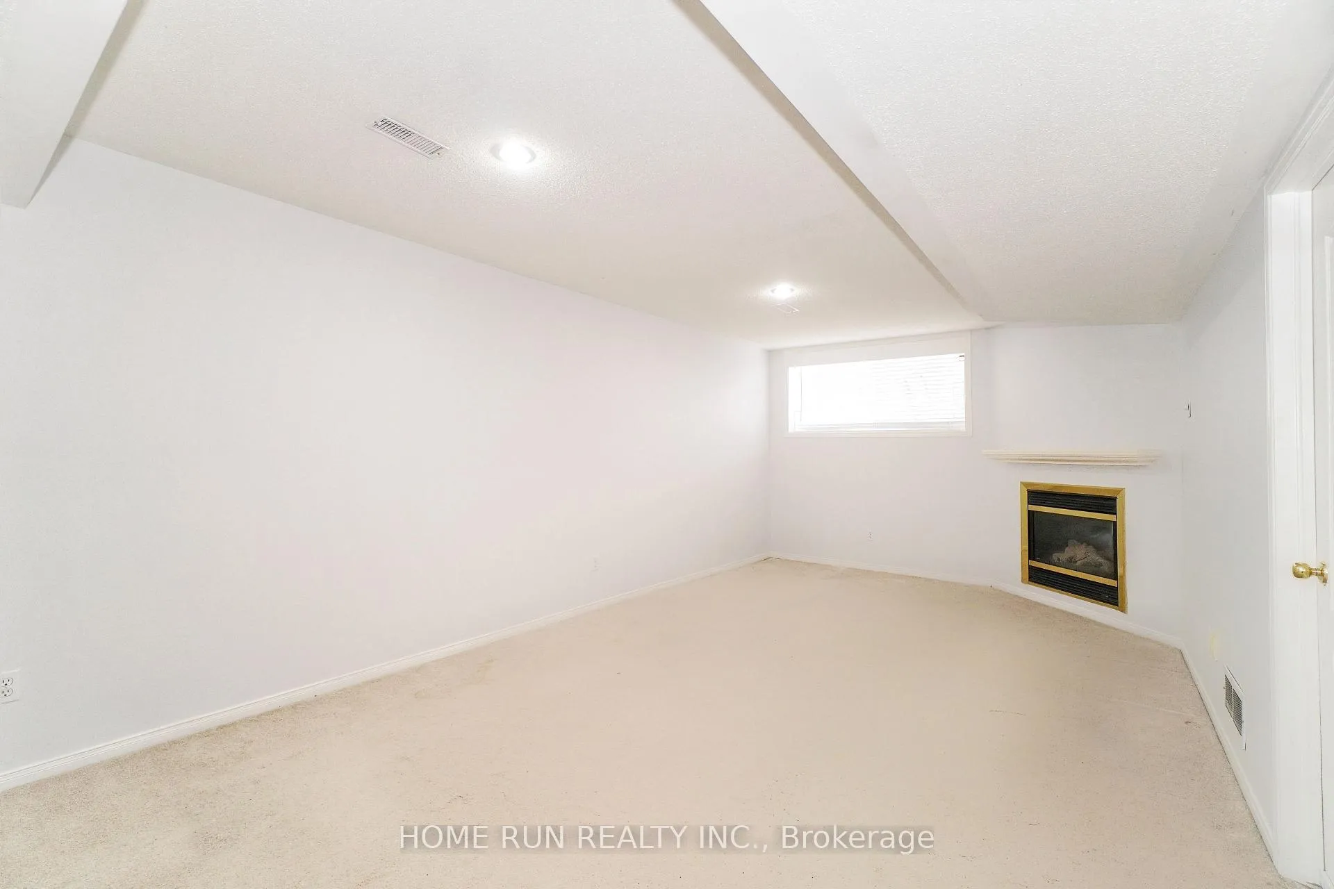 Photo 34 of 2222 Brockstone Crescent, Ottawa, Avalon East — HOMEH
