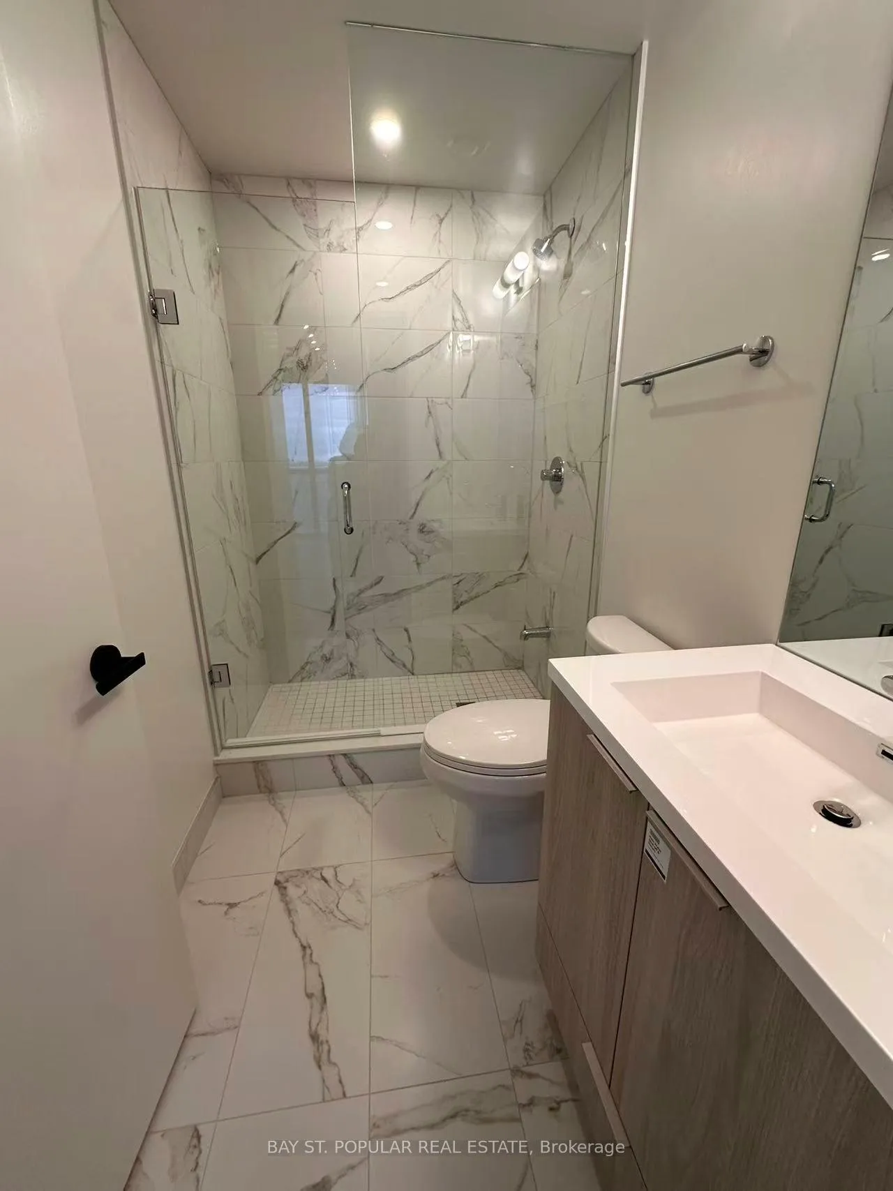 Photo 6 of Unit 3209, 8 Interchange Way, Vaughan, Vaughan Corporate Centre — HOMEH
