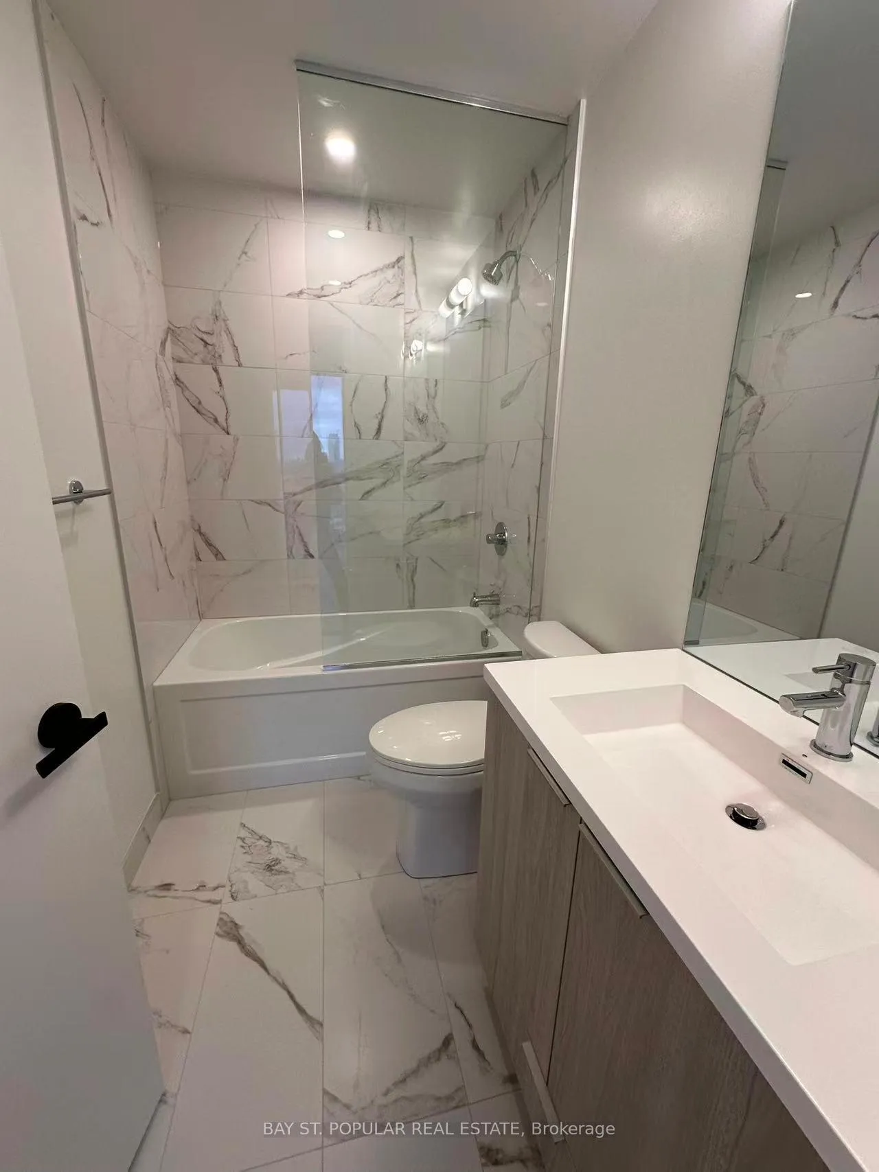 Photo 8 of Unit 3209, 8 Interchange Way, Vaughan, Vaughan Corporate Centre — HOMEH