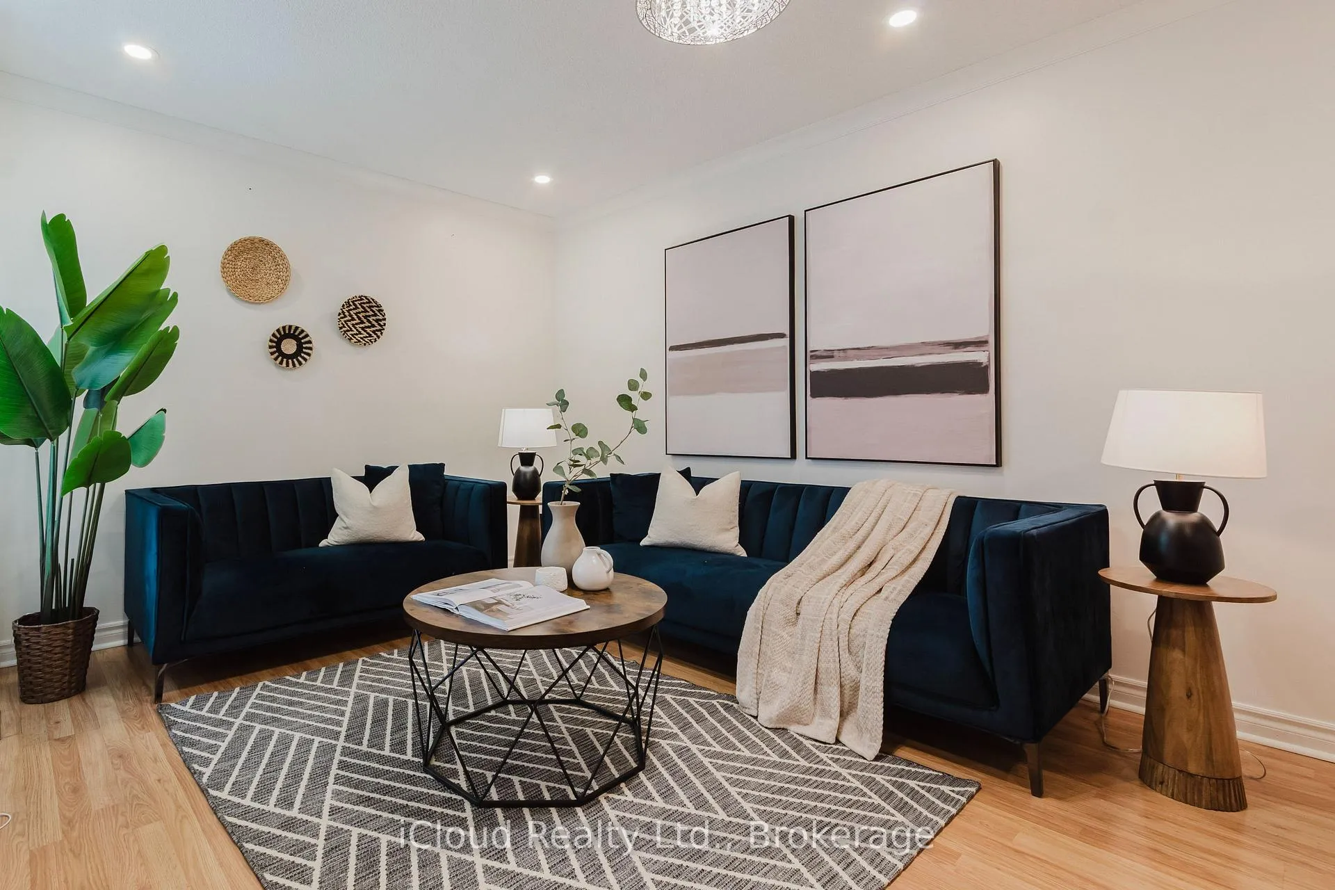 Photo 6 of 19 Goodwood Drive, Markham, Middlefield — HOMEH