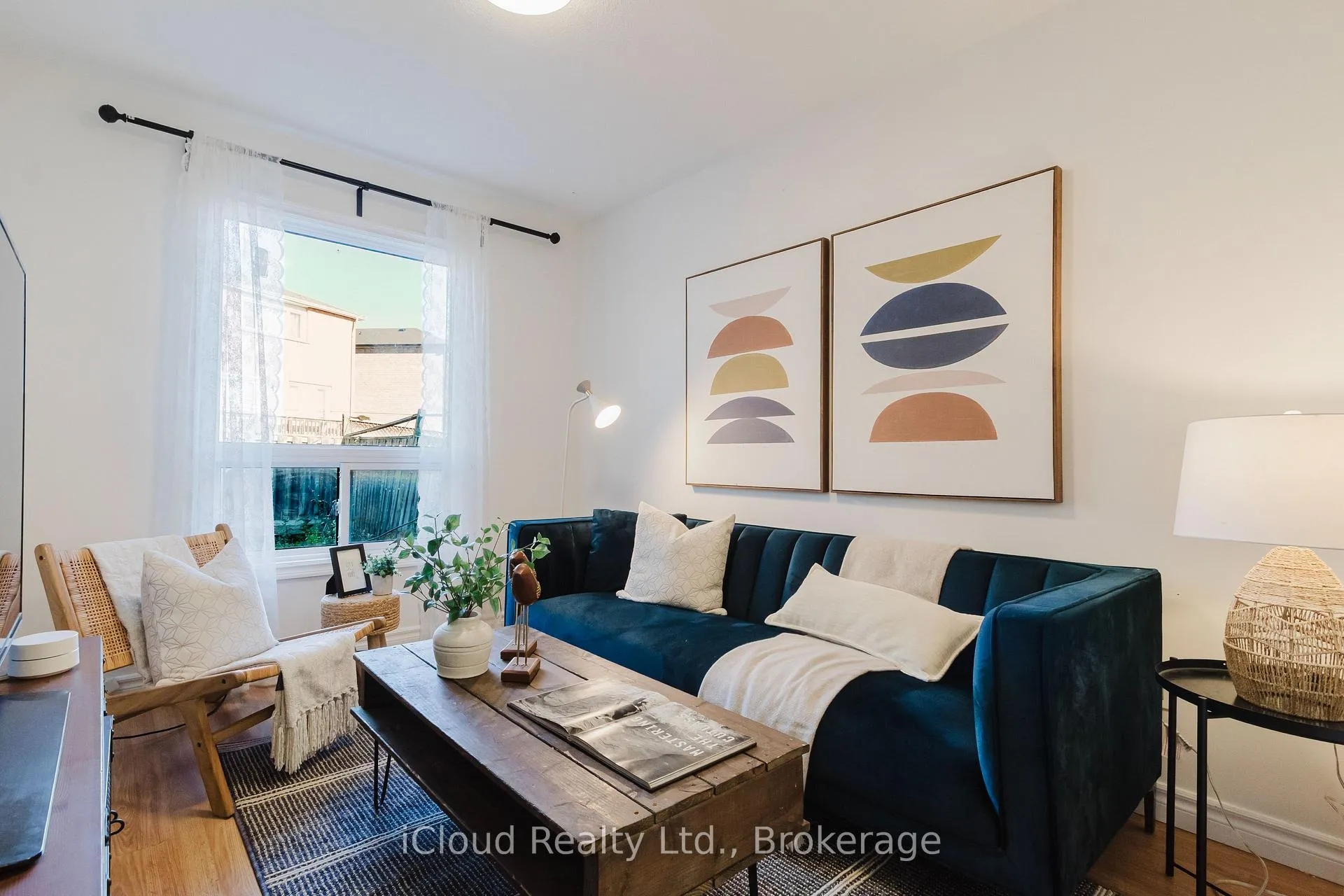 Photo 10 of 19 Goodwood Drive, Markham, Middlefield — HOMEH