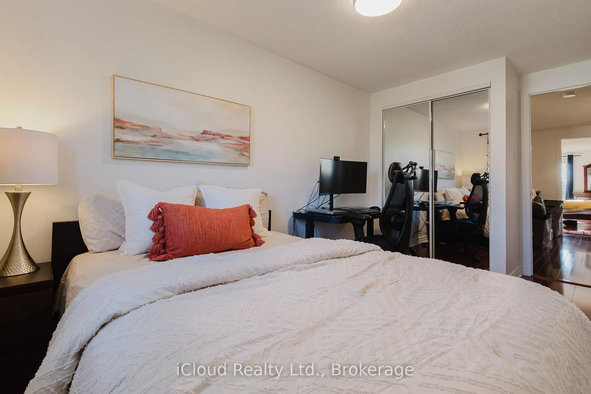 Photo 22 of 19 Goodwood Drive, Markham, Middlefield — HOMEH