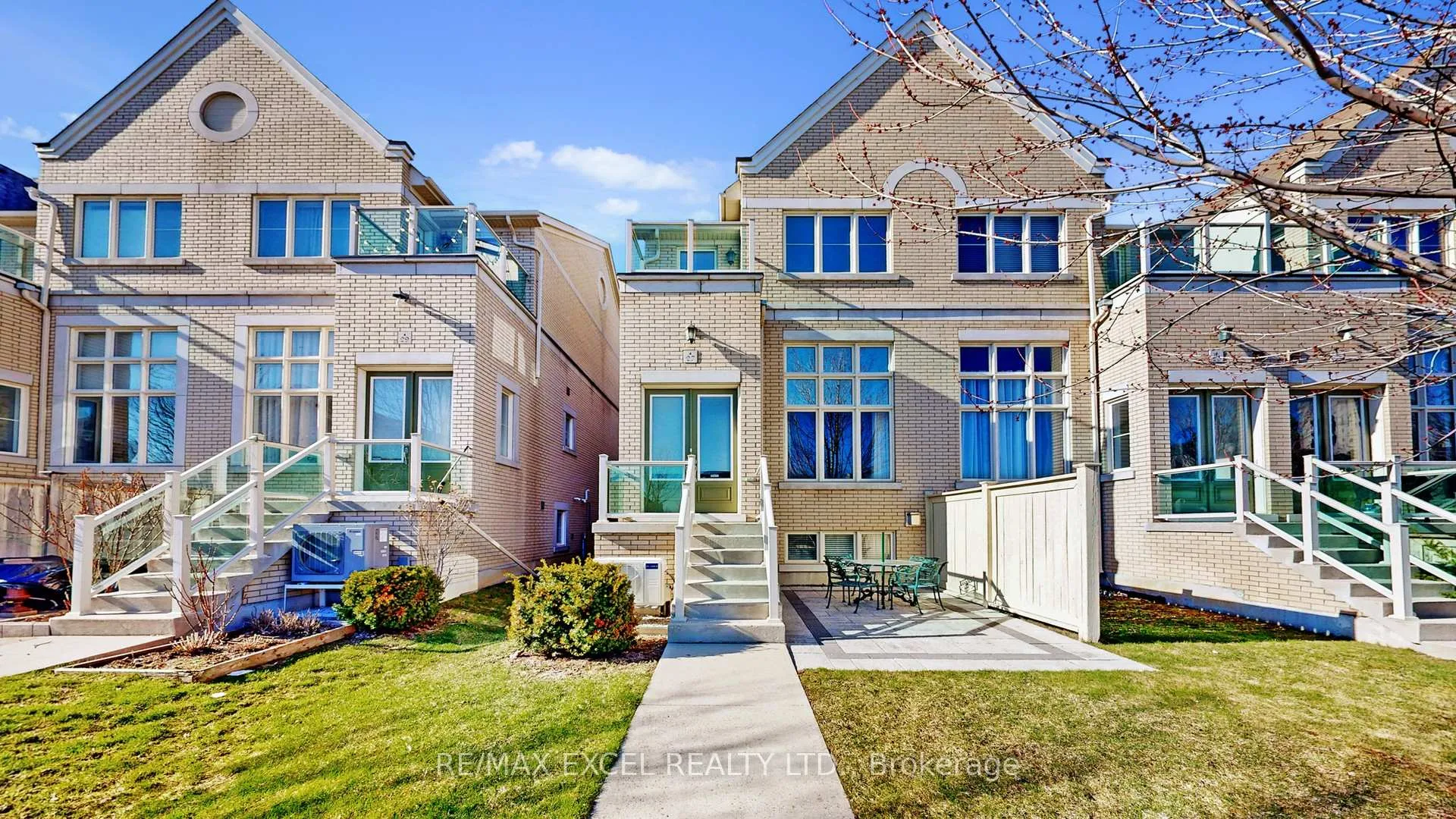 Photo 1 of 27 Maytime Way, Markham, Cathedraltown — HOMEH
