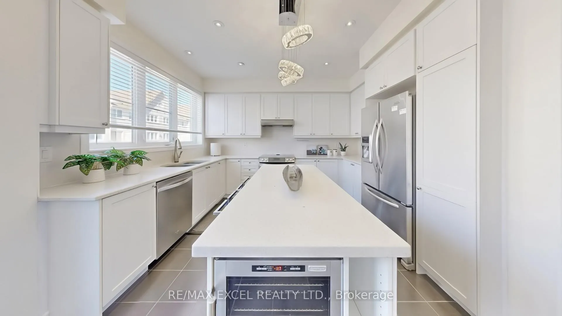 Photo 14 of 27 Maytime Way, Markham, Cathedraltown — HOMEH