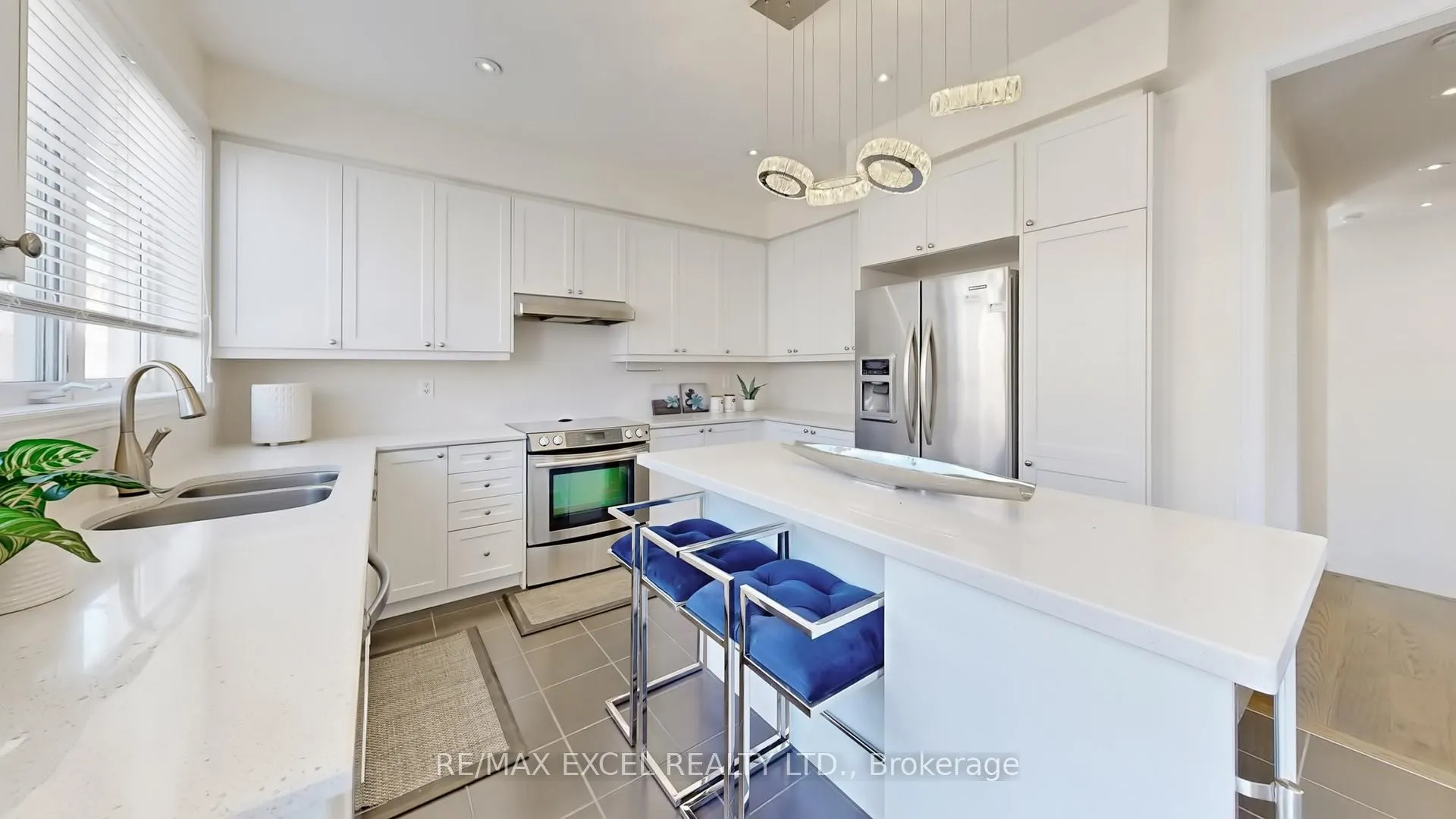 Photo 17 of 27 Maytime Way, Markham, Cathedraltown — HOMEH