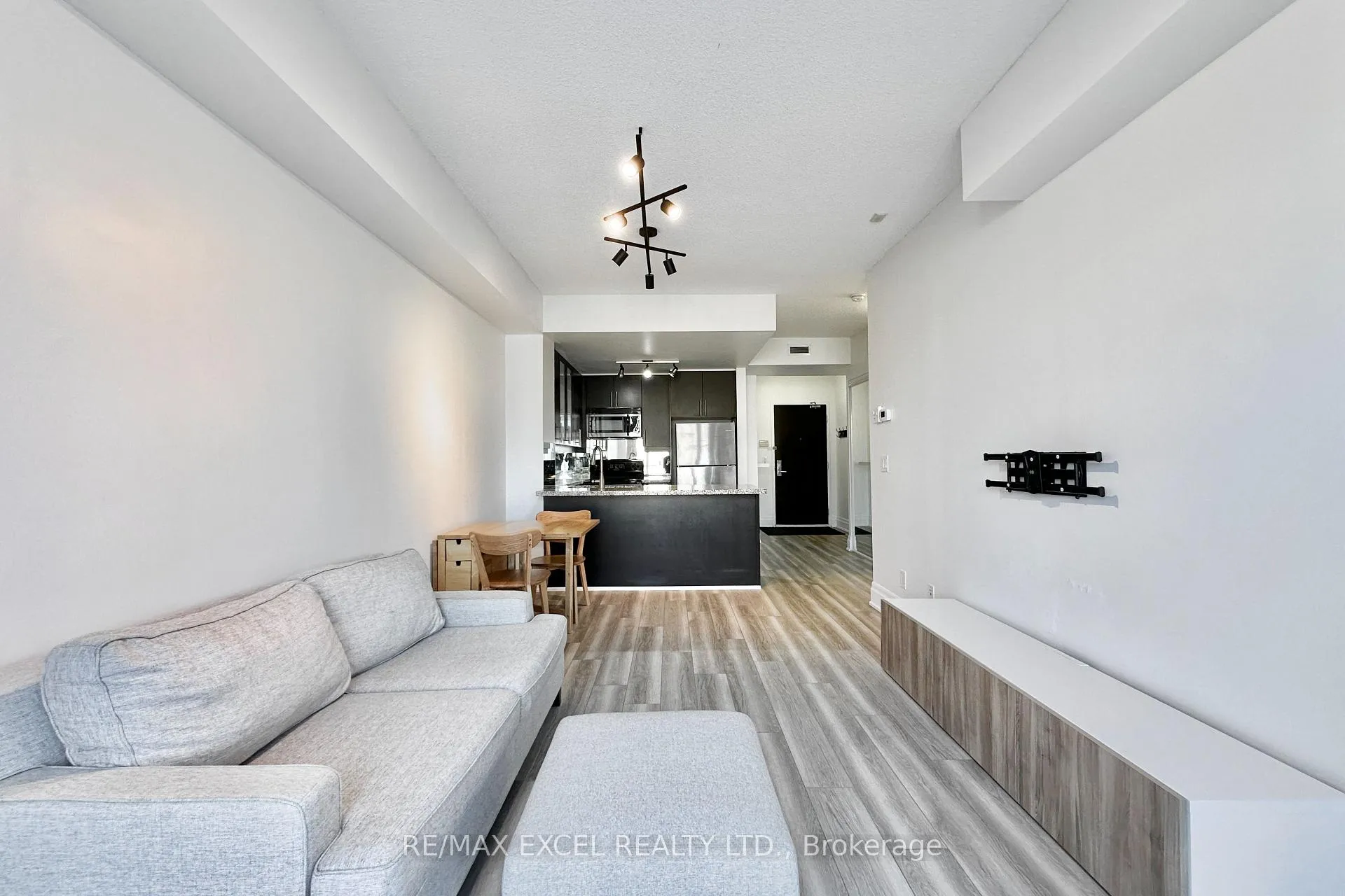 Photo 7 of Unit 316, 57 Upper Duke Crescent, Markham, Unionville — HOMEH