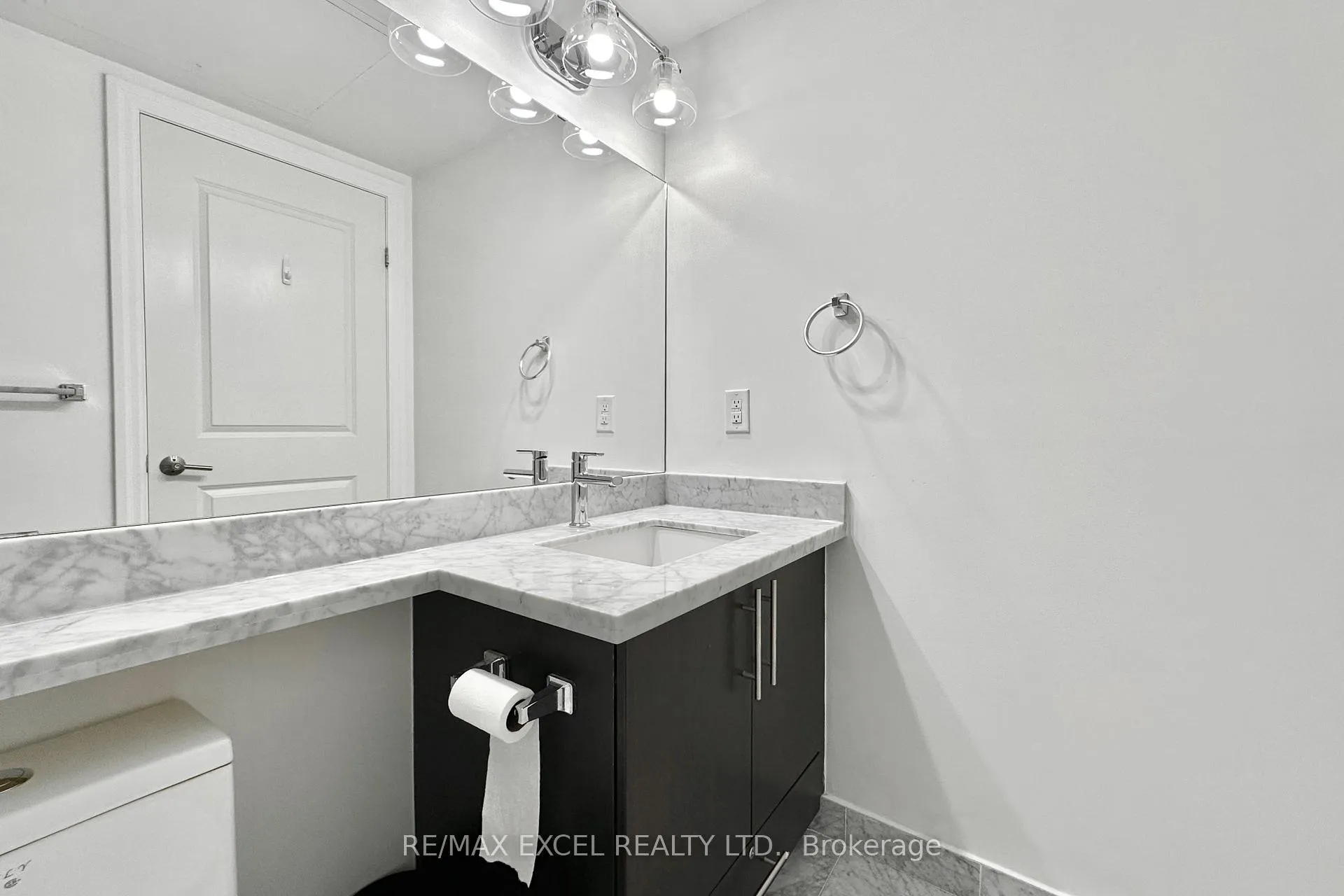 Photo 16 of Unit 316, 57 Upper Duke Crescent, Markham, Unionville — HOMEH