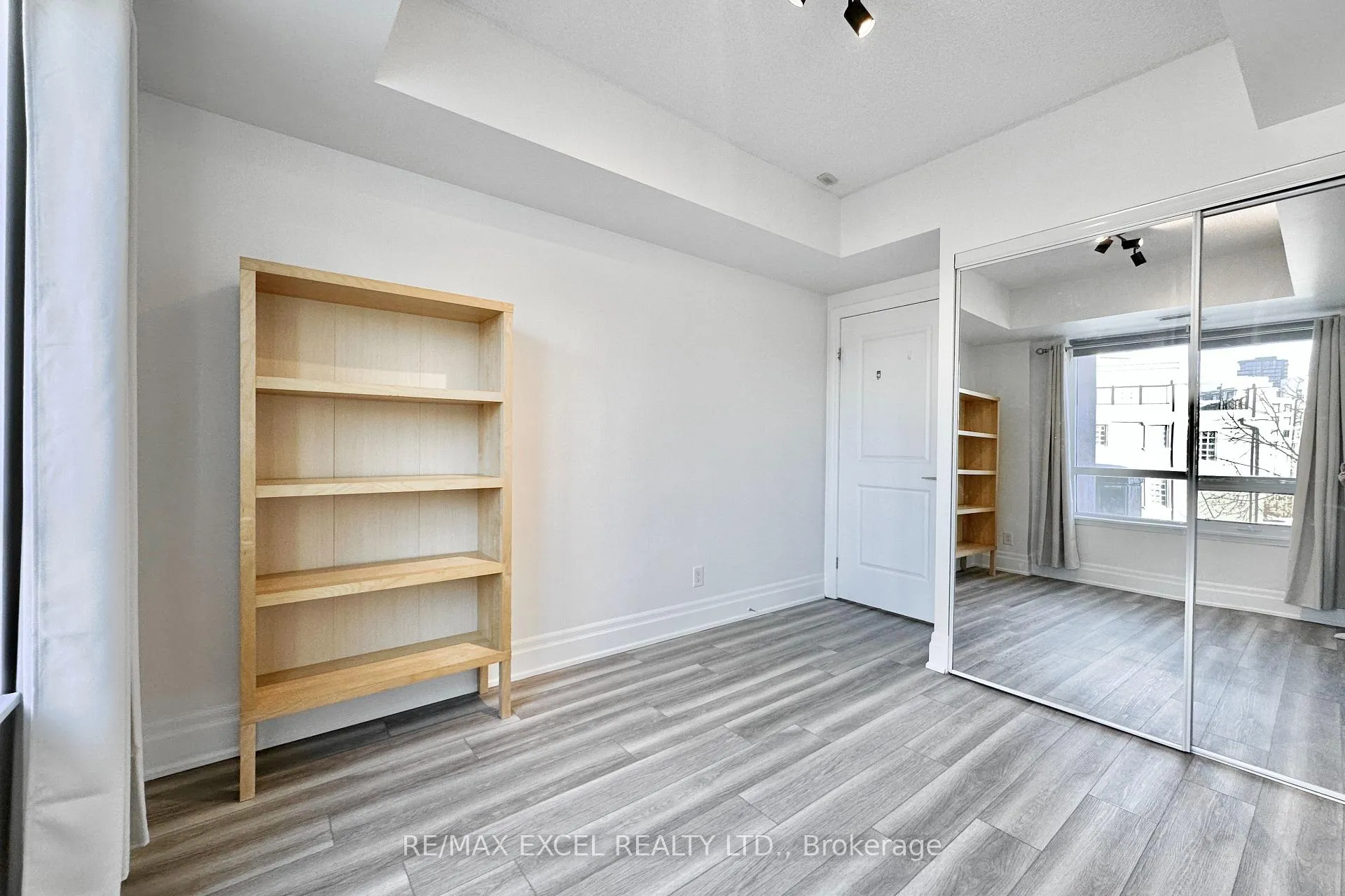 Photo 19 of Unit 316, 57 Upper Duke Crescent, Markham, Unionville — HOMEH