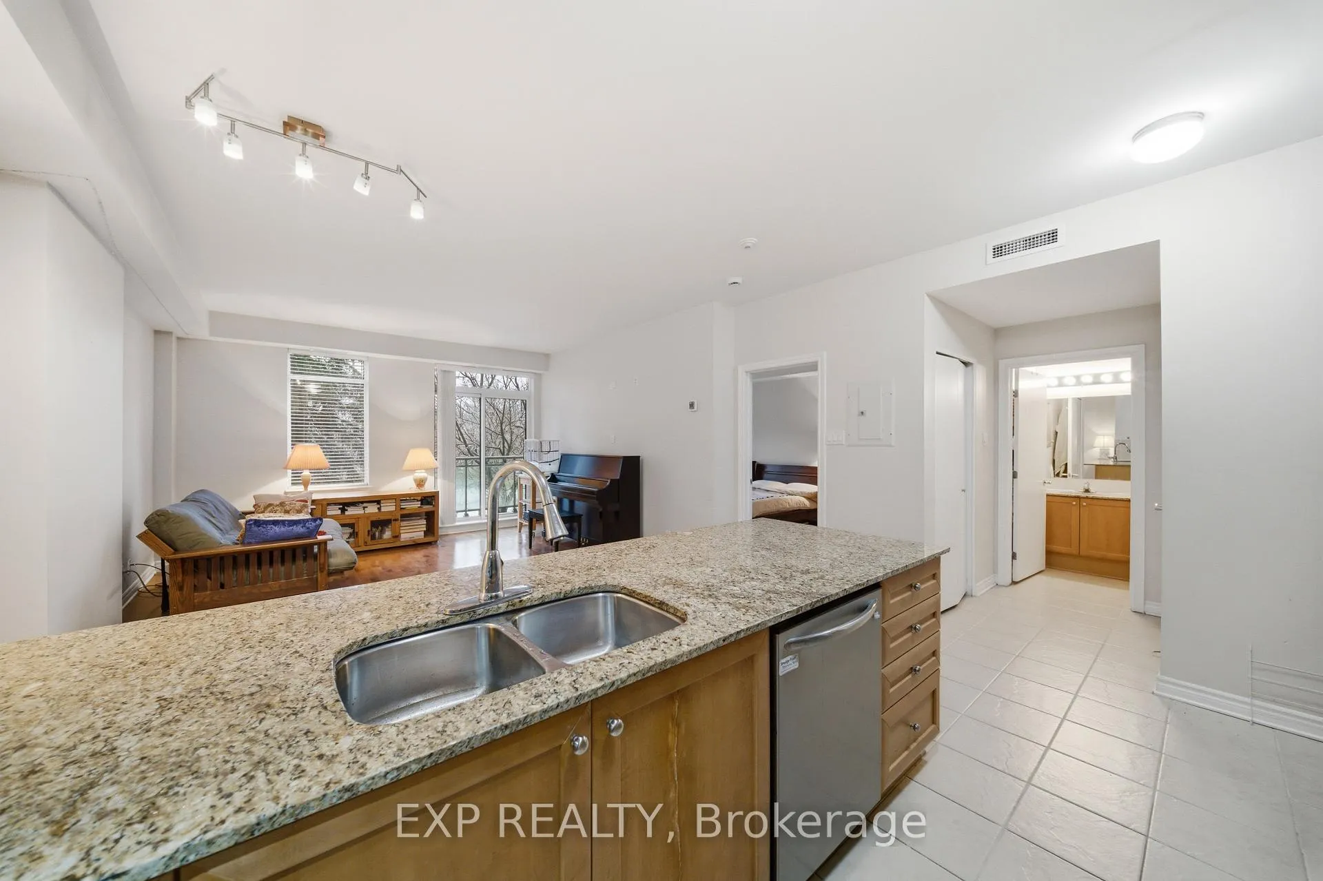 Photo 7 of Unit 218, 205 Bolton Street, Ottawa, Lower Town/Byward Market — HOMEH