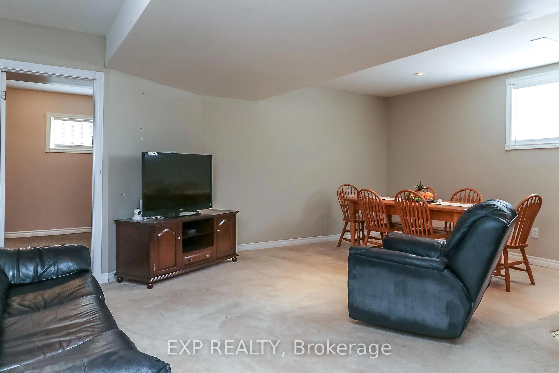 Photo 6 of 30 Cherry Sands Crescent, Wasaga Beach — HOMEH