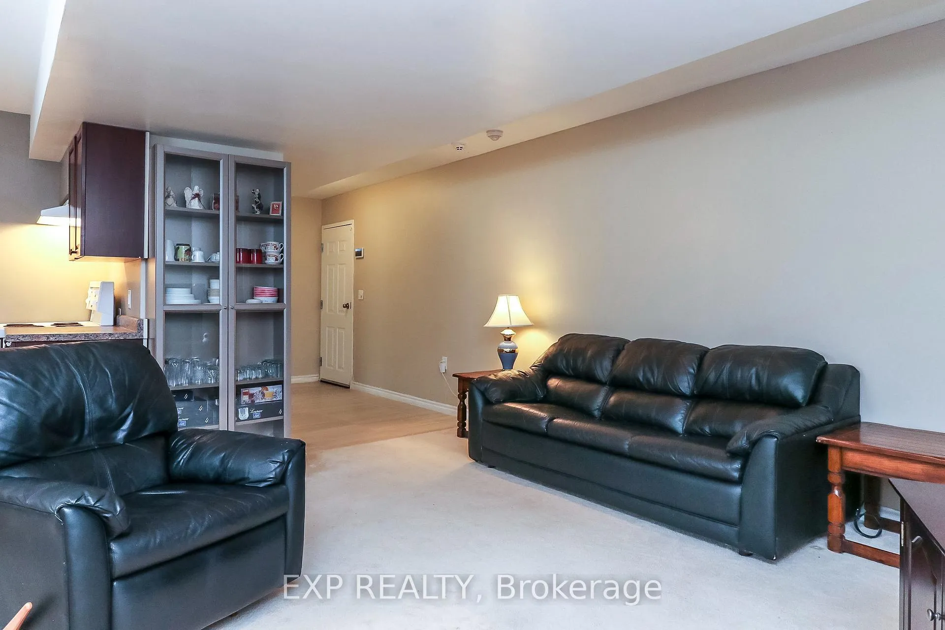 Photo 13 of 30 Cherry Sands Crescent, Wasaga Beach — HOMEH