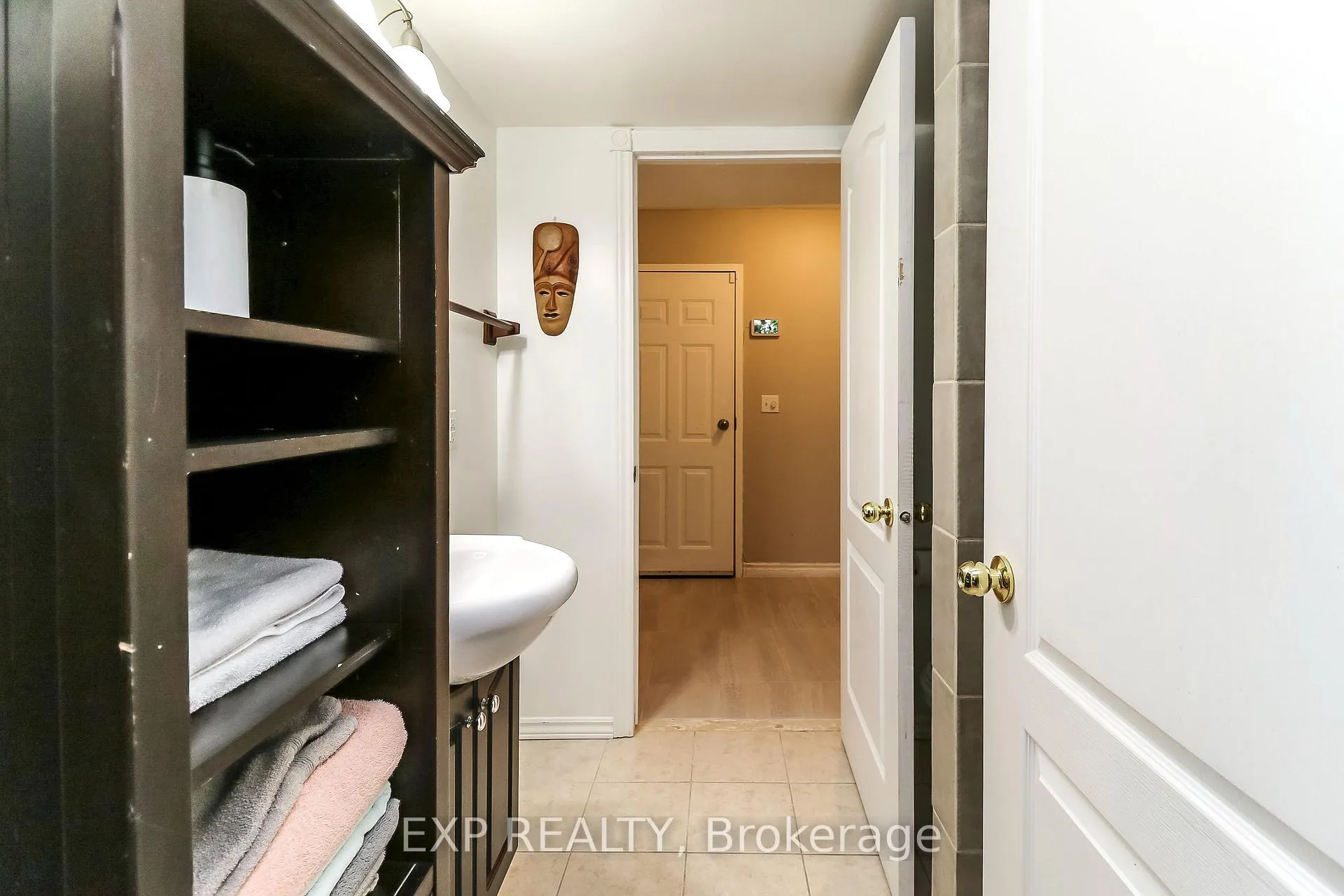 Photo 21 of 30 Cherry Sands Crescent, Wasaga Beach — HOMEH