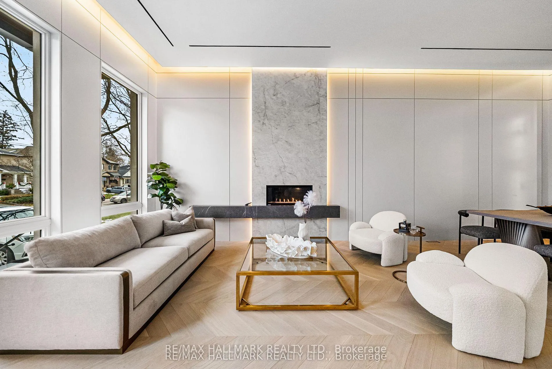 Photo 5 of 167 Parkhurst Boulevard, Toronto, Leaside — HOMEH