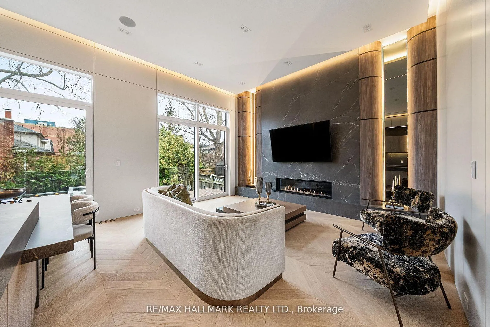 Photo 11 of 167 Parkhurst Boulevard, Toronto, Leaside — HOMEH