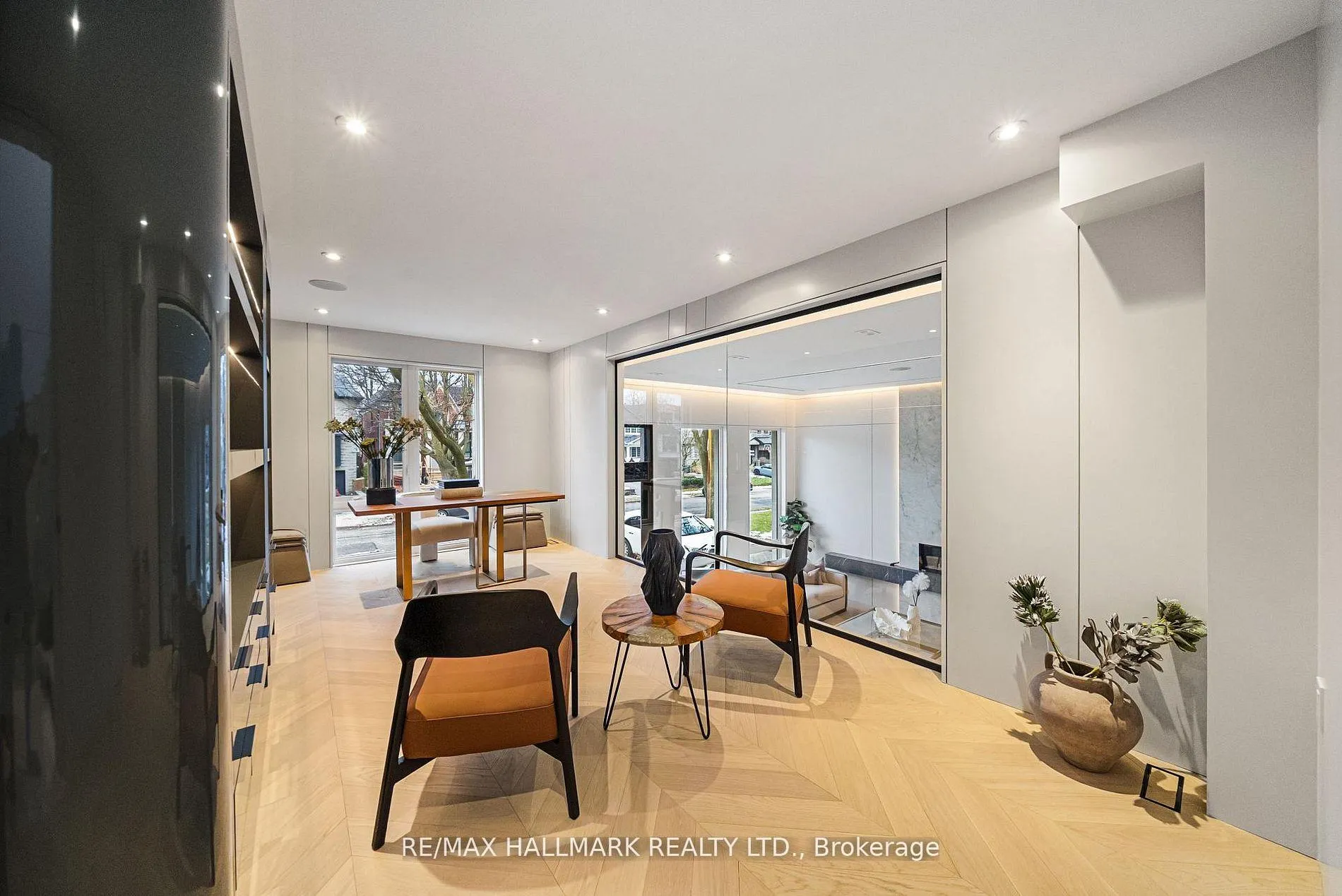 Photo 18 of 167 Parkhurst Boulevard, Toronto, Leaside — HOMEH