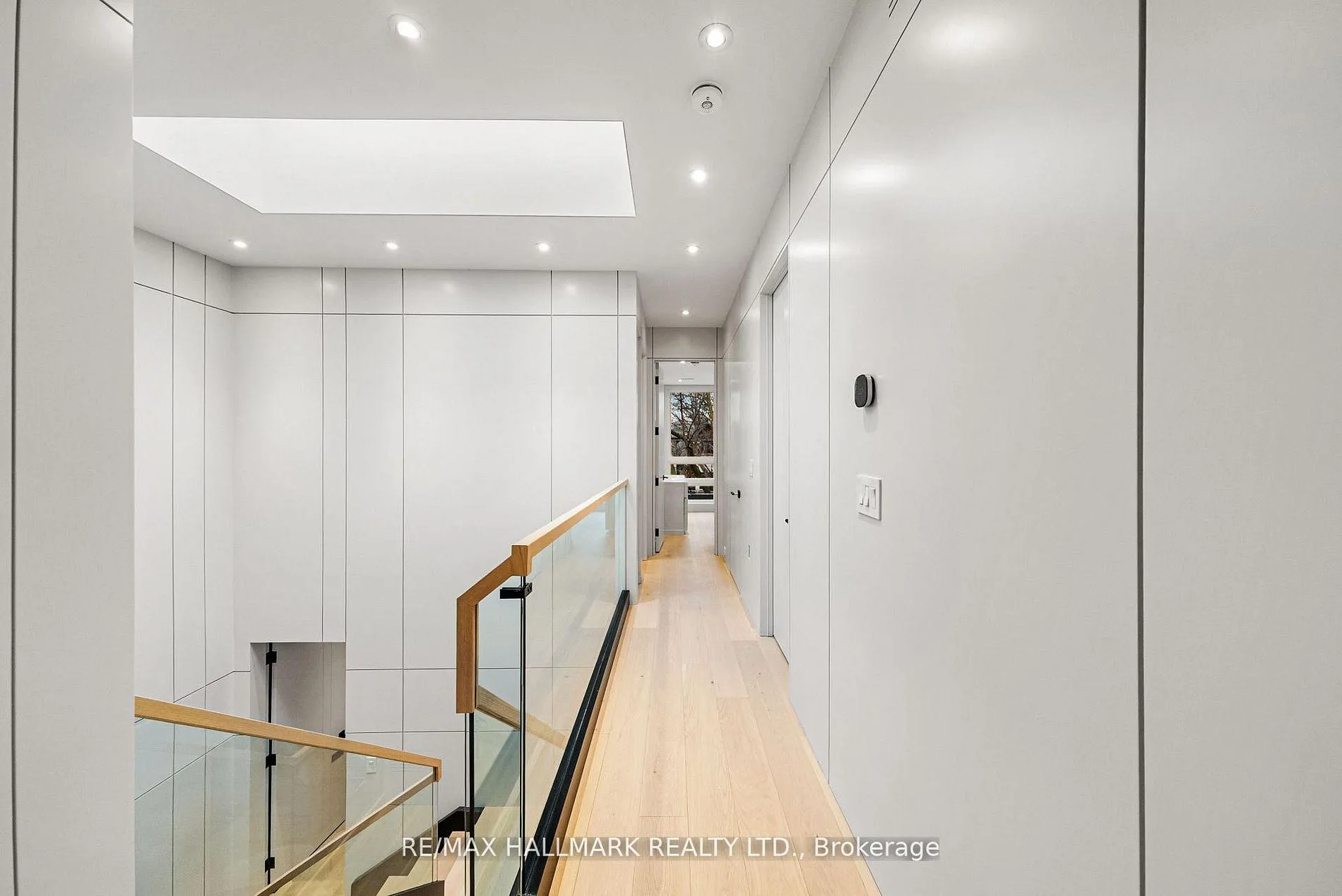 Photo 21 of 167 Parkhurst Boulevard, Toronto, Leaside — HOMEH