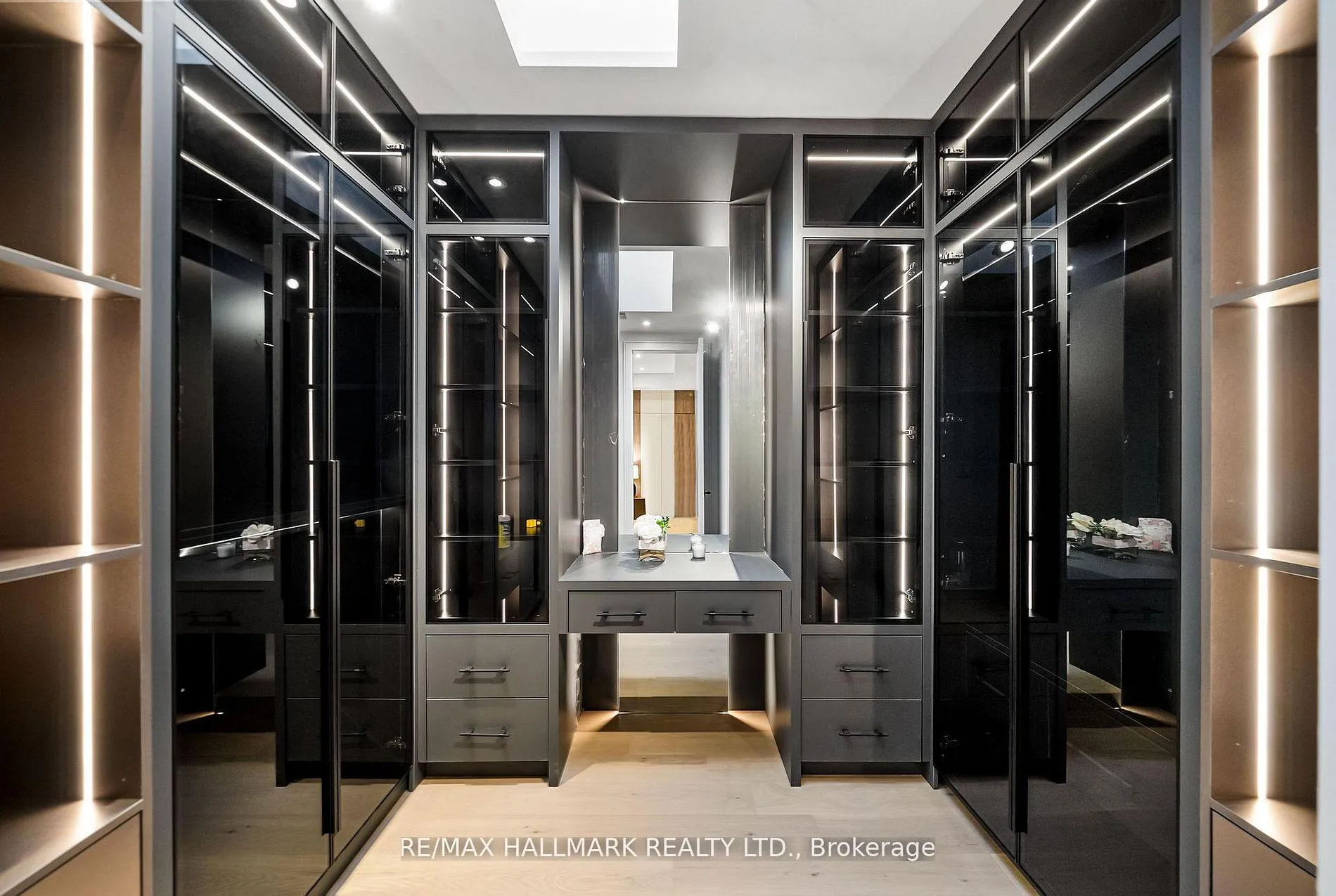 Photo 26 of 167 Parkhurst Boulevard, Toronto, Leaside — HOMEH