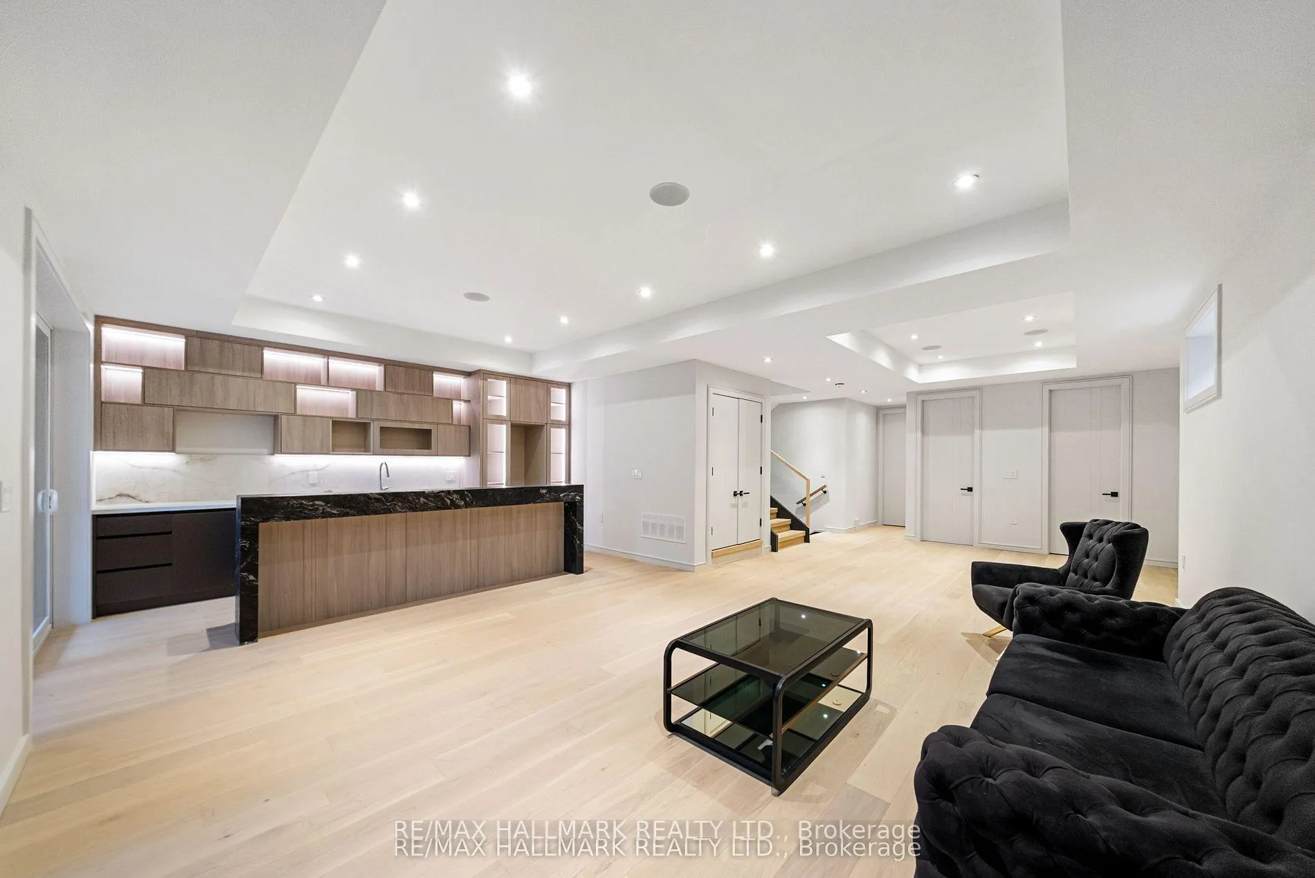 Photo 42 of 167 Parkhurst Boulevard, Toronto, Leaside — HOMEH