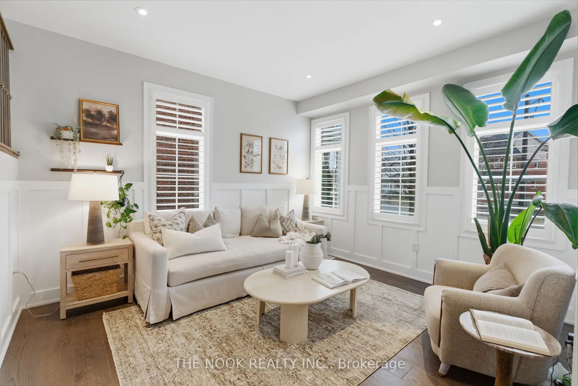 Photo 3 of 52 Gerry Ravary Place, Whitby, Brooklin — HOMEH