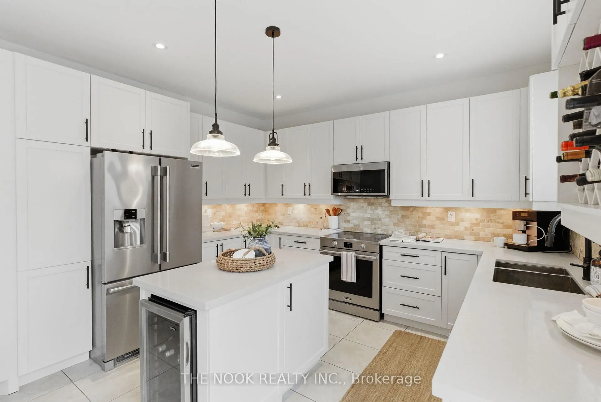 Photo 15 of 52 Gerry Ravary Place, Whitby, Brooklin — HOMEH