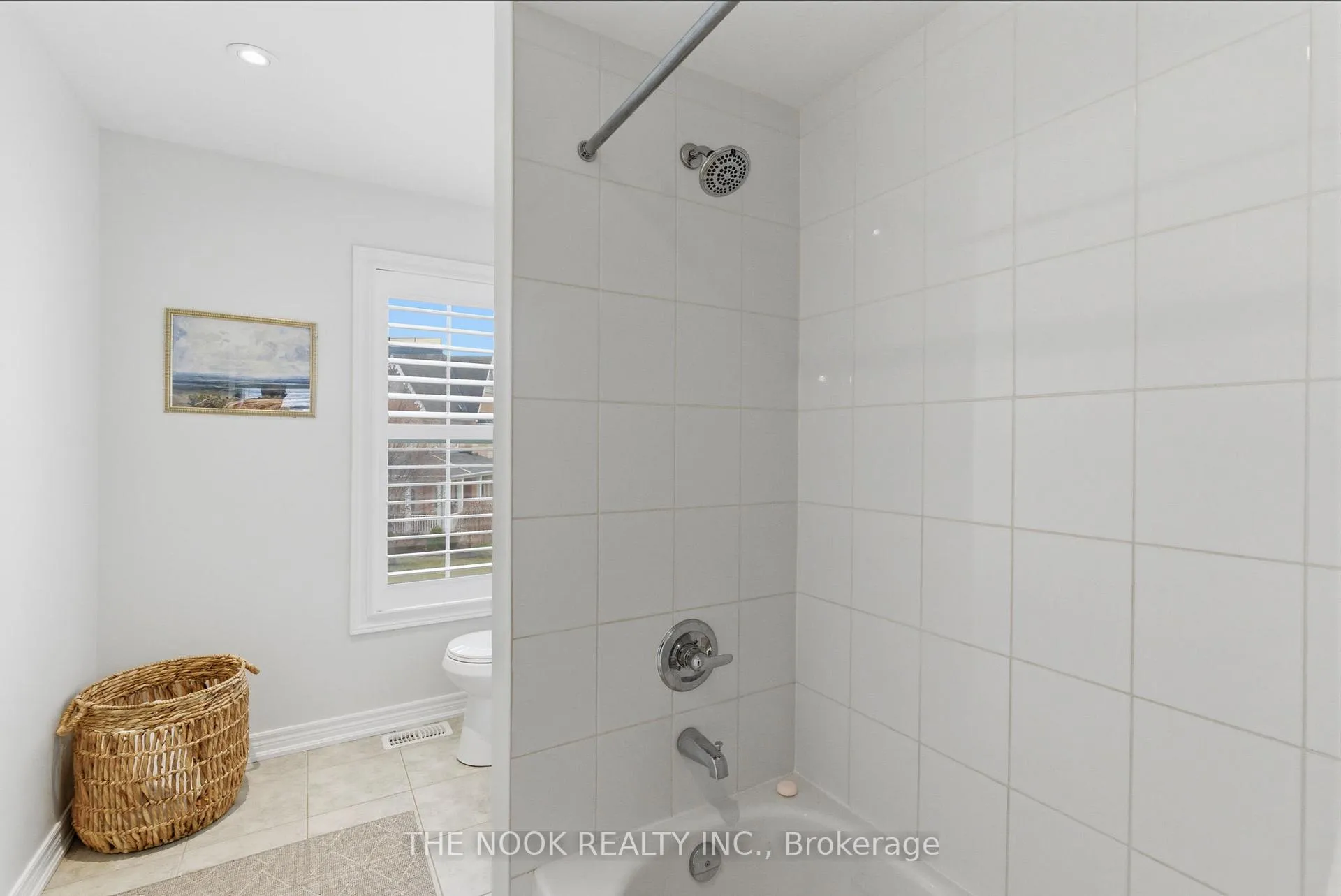 Photo 24 of 52 Gerry Ravary Place, Whitby, Brooklin — HOMEH