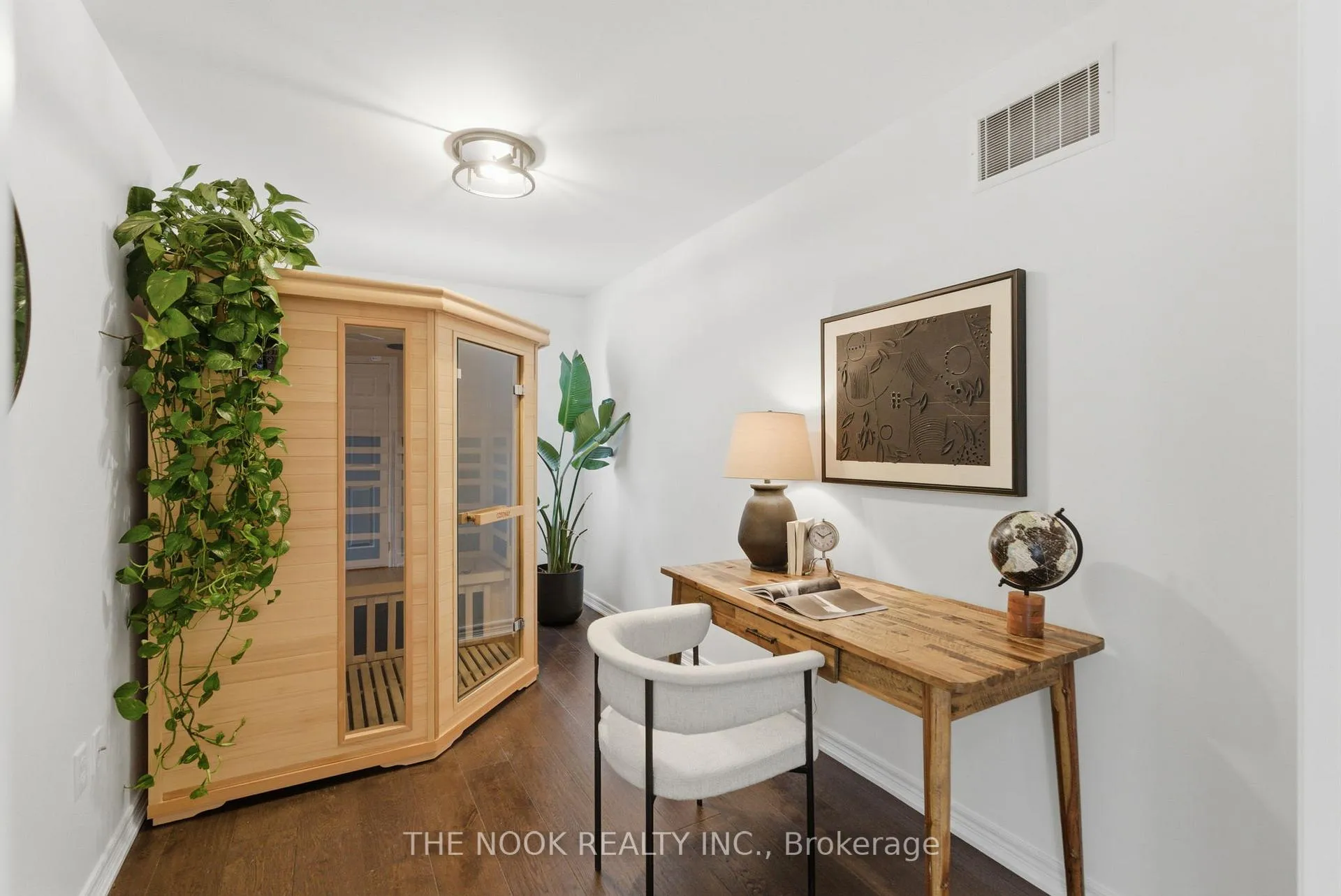 Photo 27 of 52 Gerry Ravary Place, Whitby, Brooklin — HOMEH