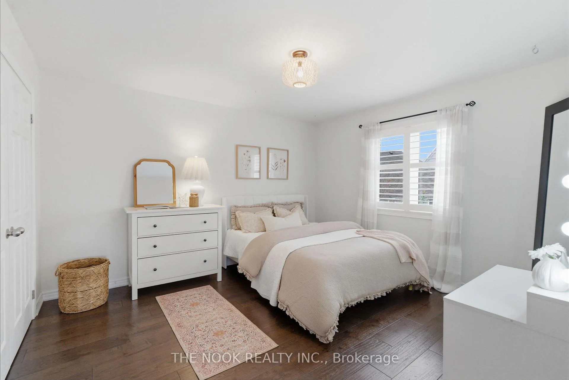 Photo 28 of 52 Gerry Ravary Place, Whitby, Brooklin — HOMEH