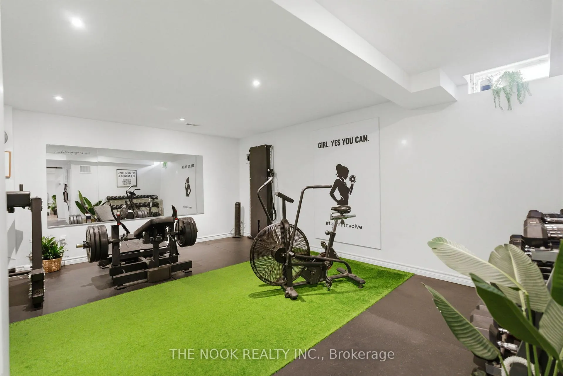 Photo 34 of 52 Gerry Ravary Place, Whitby, Brooklin — HOMEH