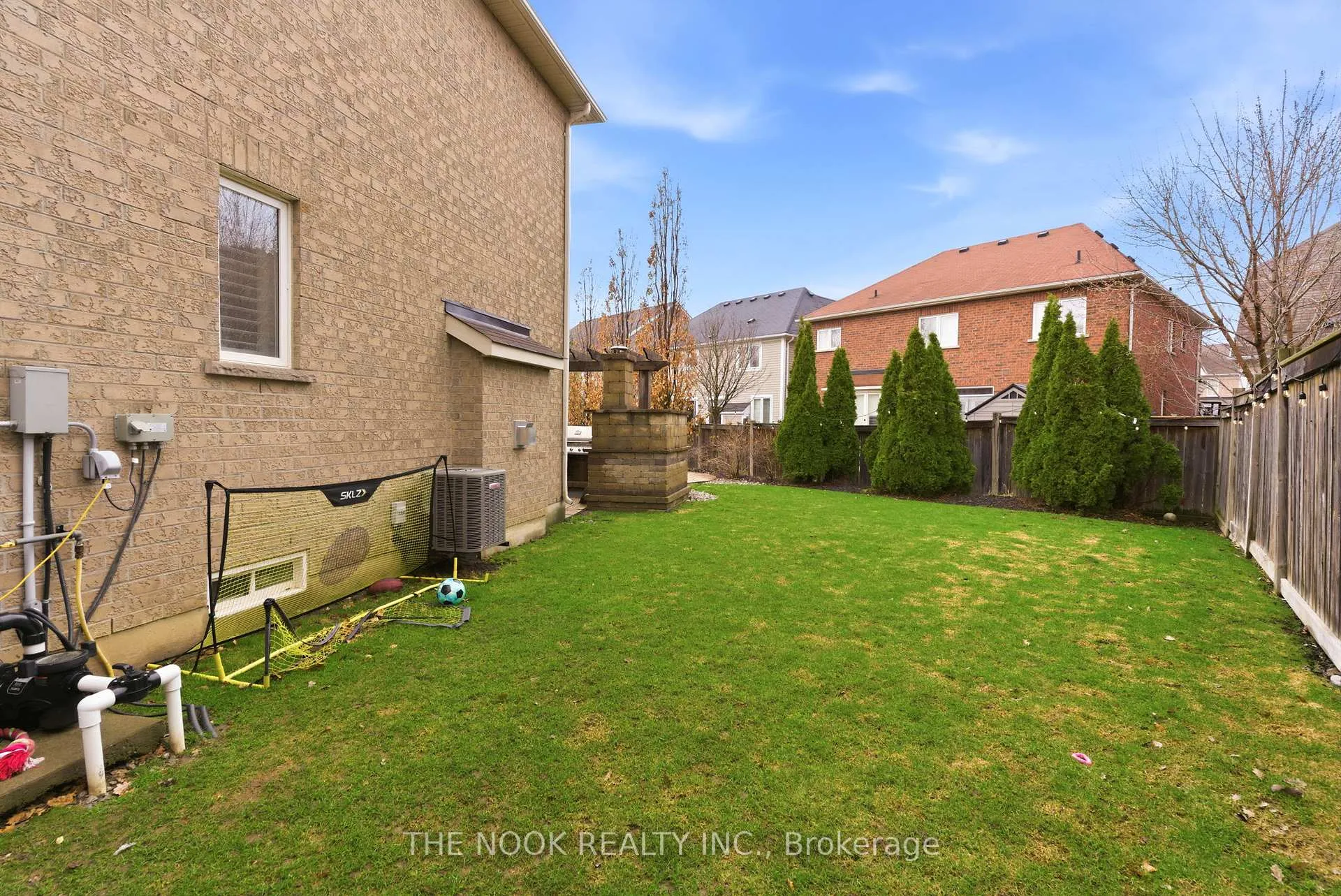 Photo 43 of 52 Gerry Ravary Place, Whitby, Brooklin — HOMEH