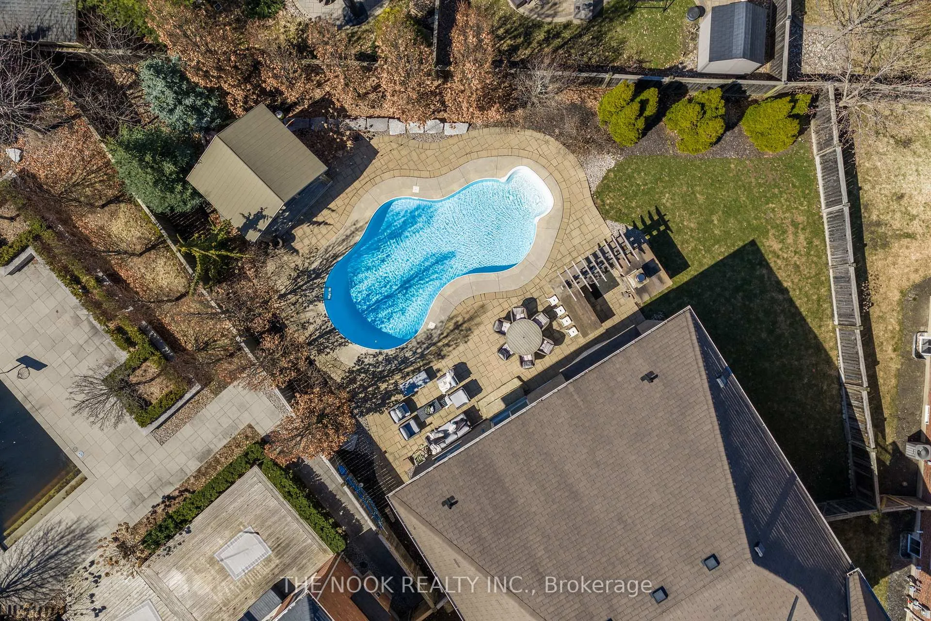 Photo 46 of 52 Gerry Ravary Place, Whitby, Brooklin — HOMEH