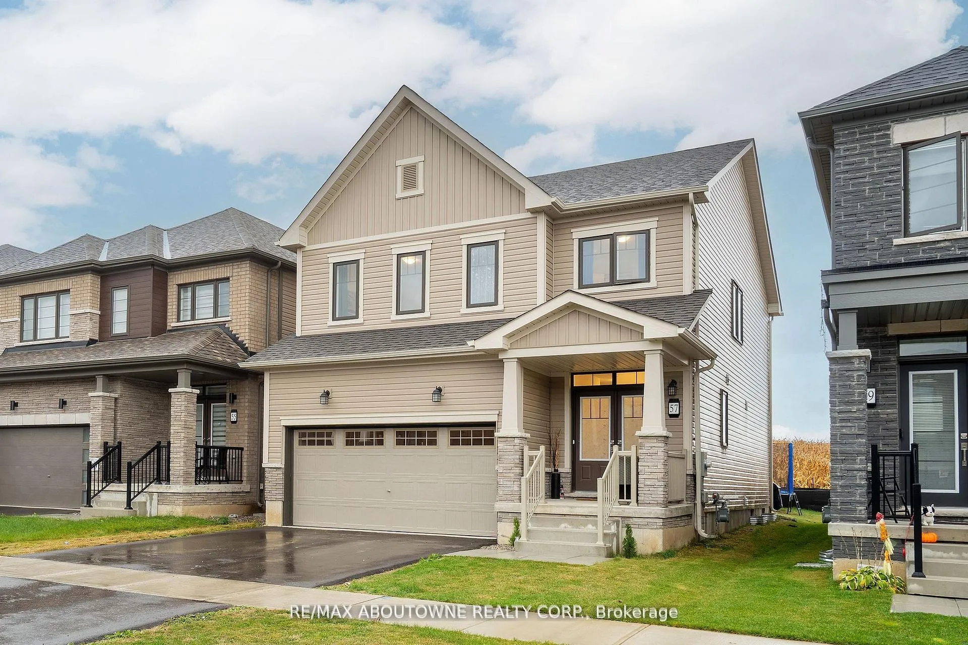 Photo 2 of 57 Monteith Drive, Brantford — HOMEH