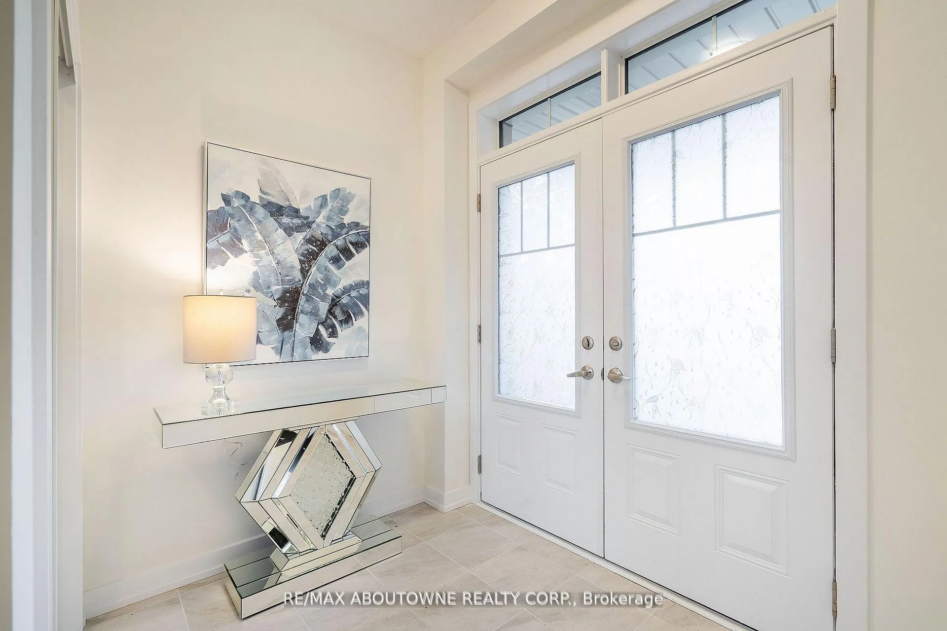 Photo 4 of 57 Monteith Drive, Brantford — HOMEH