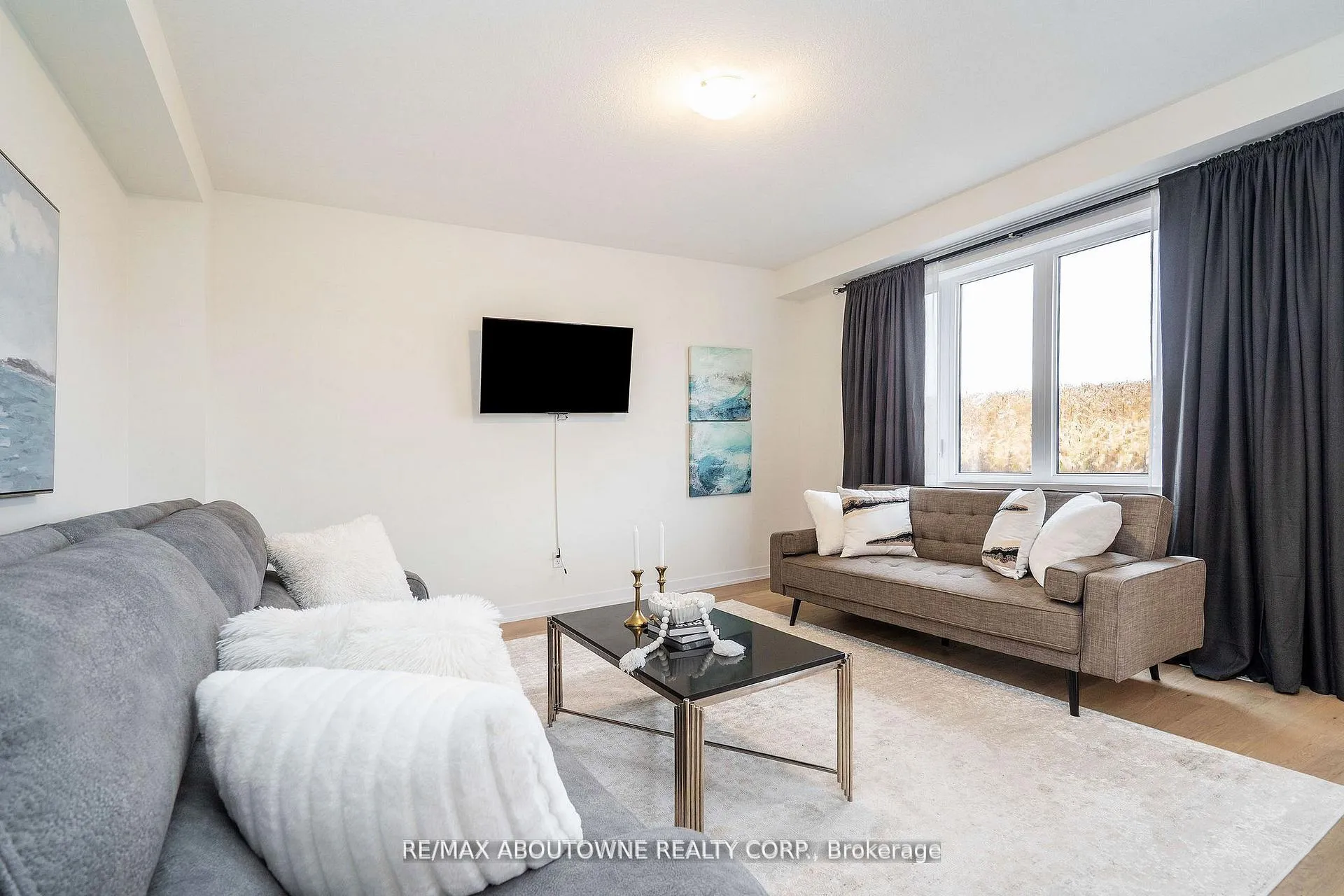 Photo 18 of 57 Monteith Drive, Brantford — HOMEH
