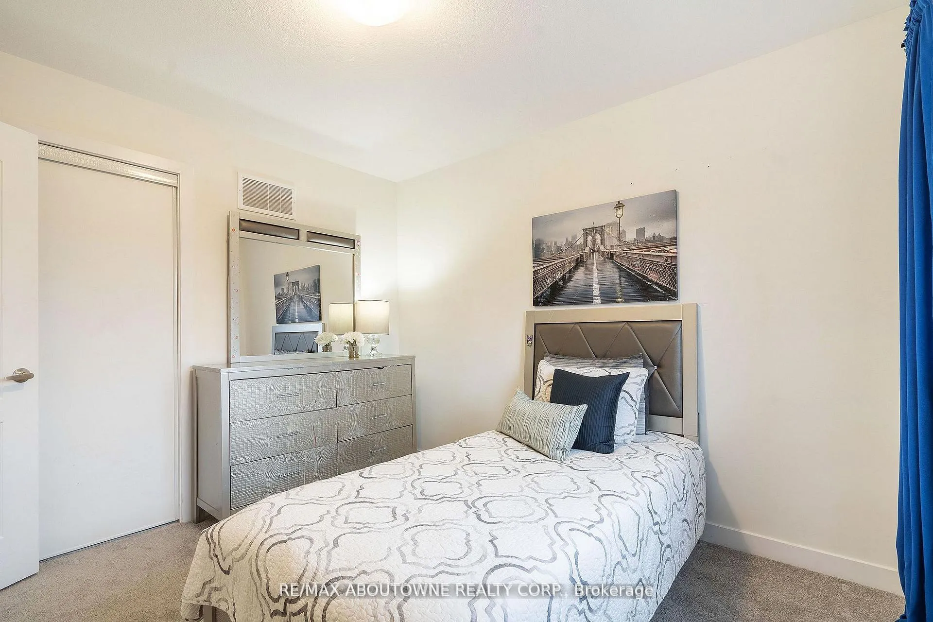 Photo 29 of 57 Monteith Drive, Brantford — HOMEH