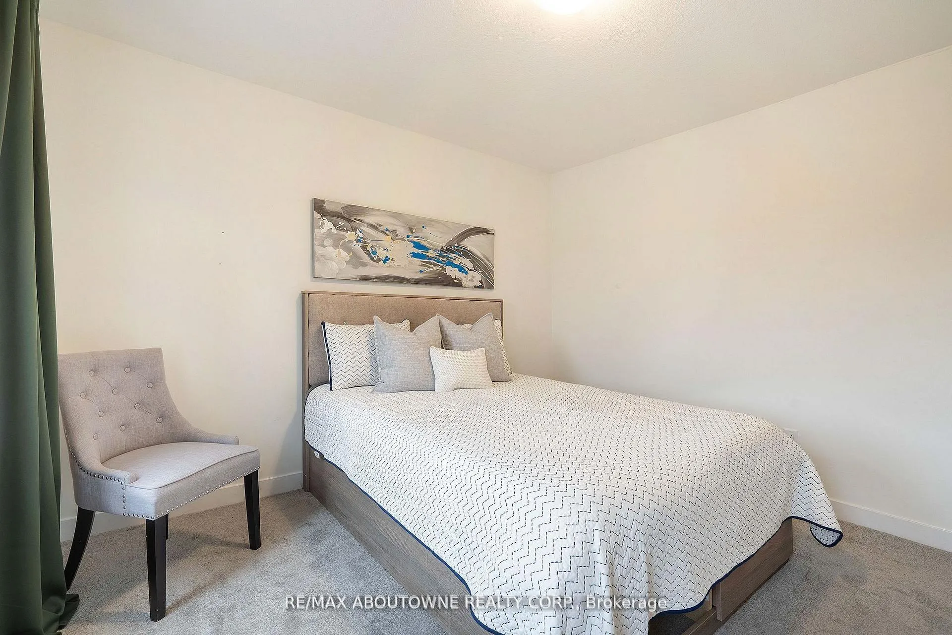Photo 31 of 57 Monteith Drive, Brantford — HOMEH