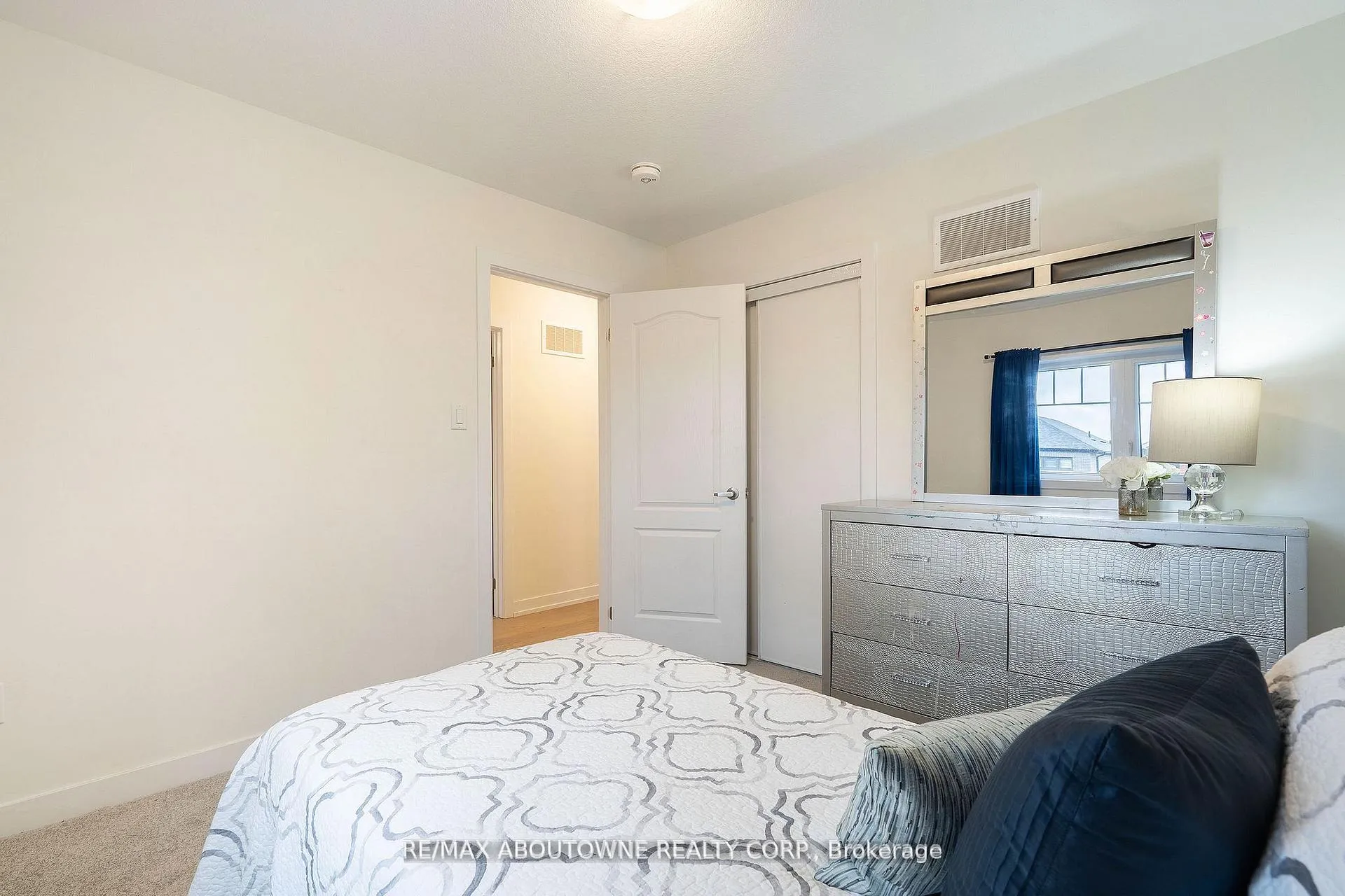 Photo 34 of 57 Monteith Drive, Brantford — HOMEH