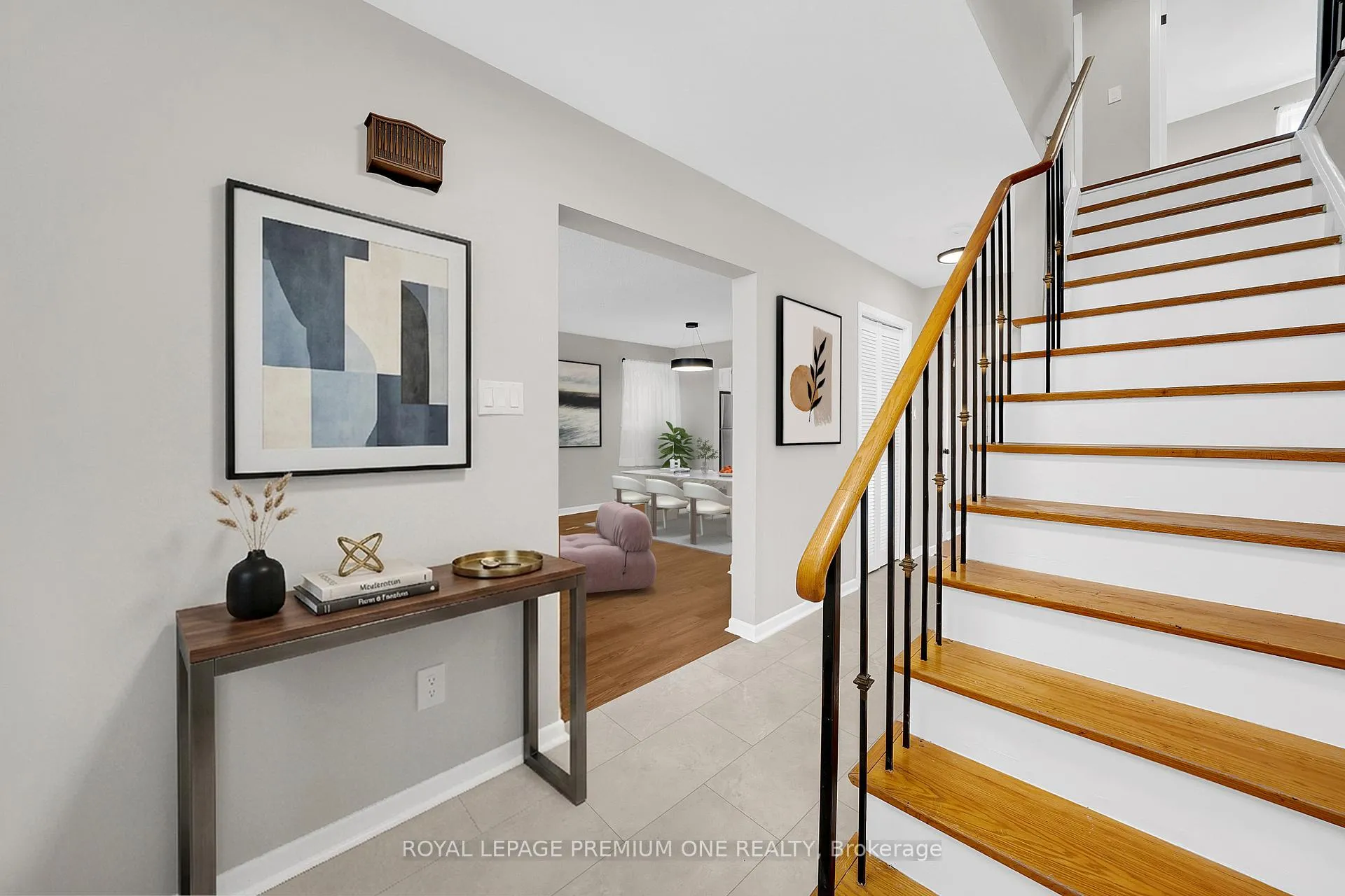 Photo 7 of 211 Chartland Boulevard S, Scarborough, Agincourt North — HOMEH