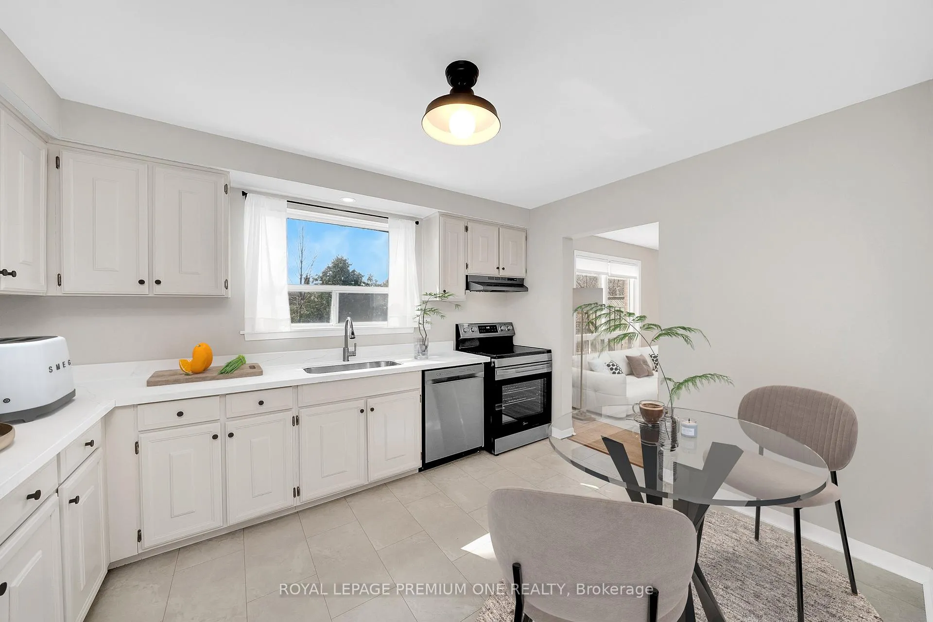 Photo 11 of 211 Chartland Boulevard S, Scarborough, Agincourt North — HOMEH