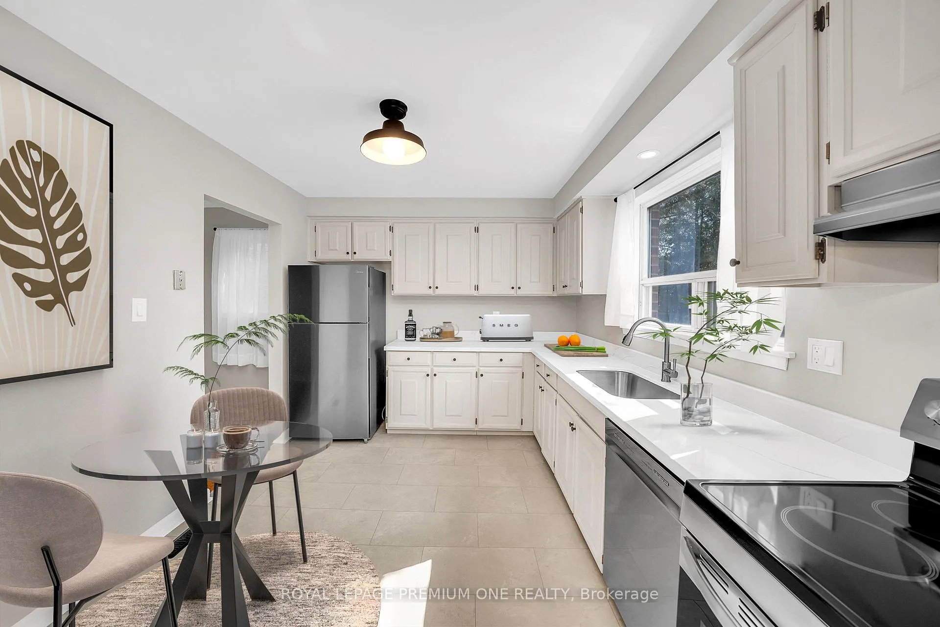 Photo 12 of 211 Chartland Boulevard S, Scarborough, Agincourt North — HOMEH