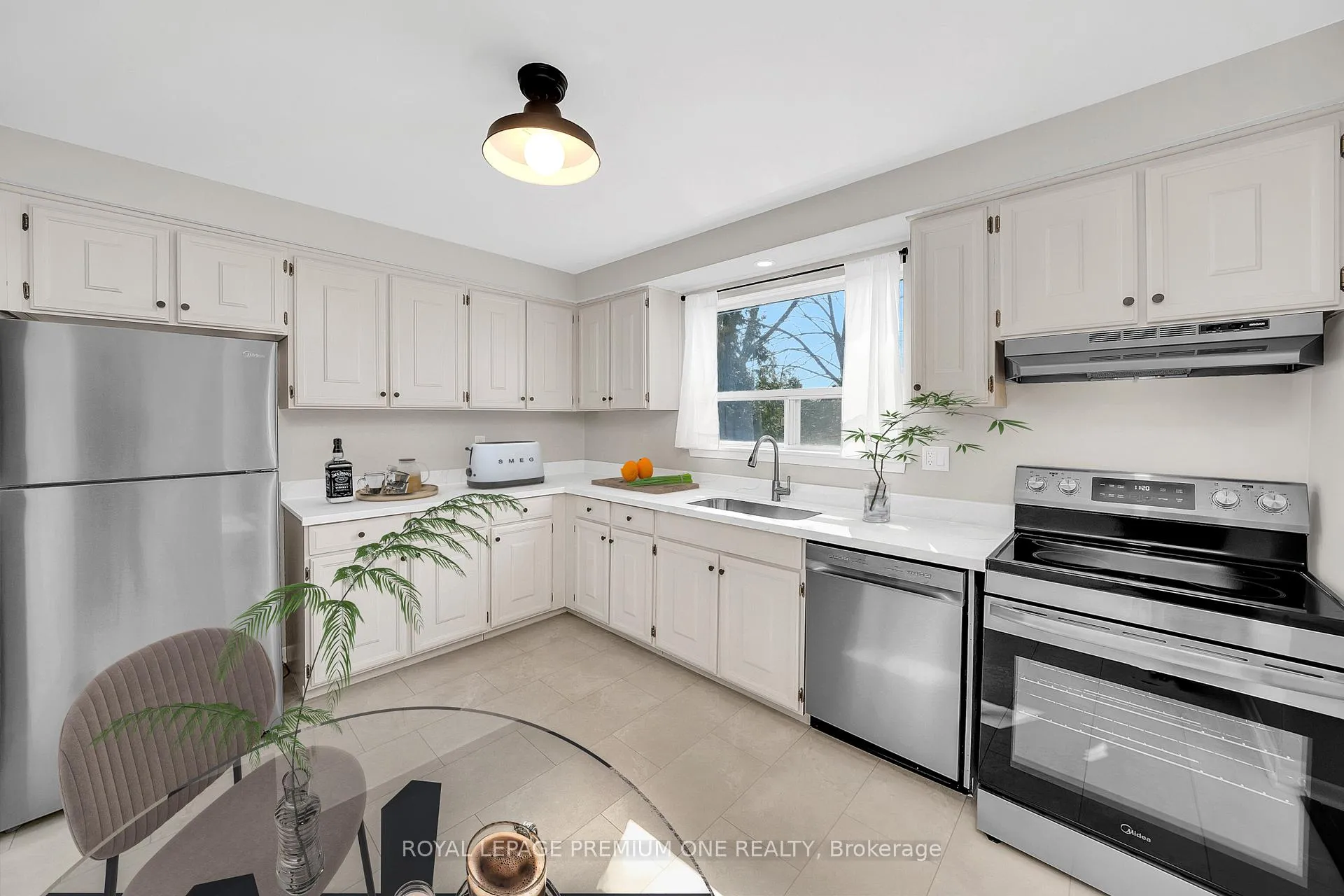 Photo 13 of 211 Chartland Boulevard S, Scarborough, Agincourt North — HOMEH