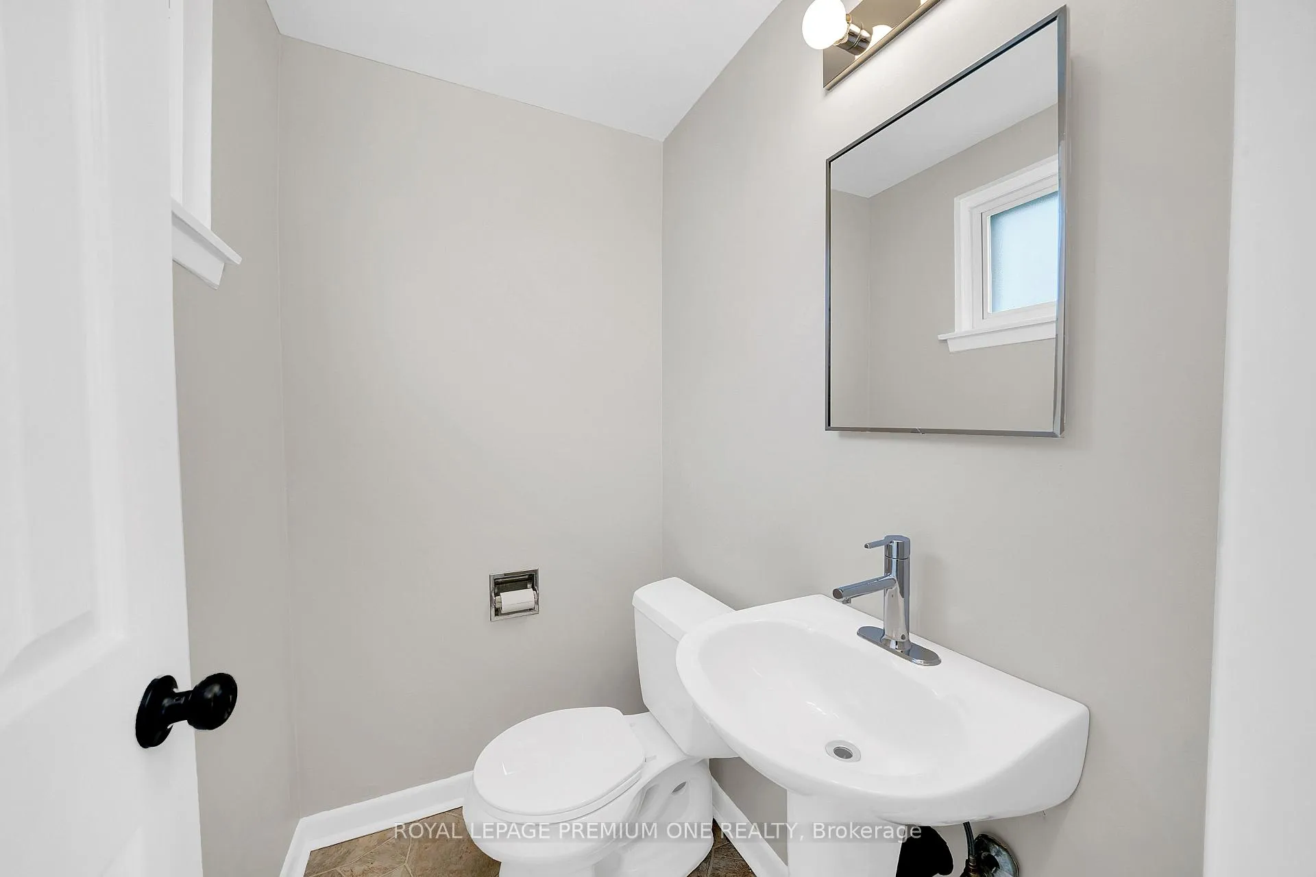 Photo 17 of 211 Chartland Boulevard S, Scarborough, Agincourt North — HOMEH