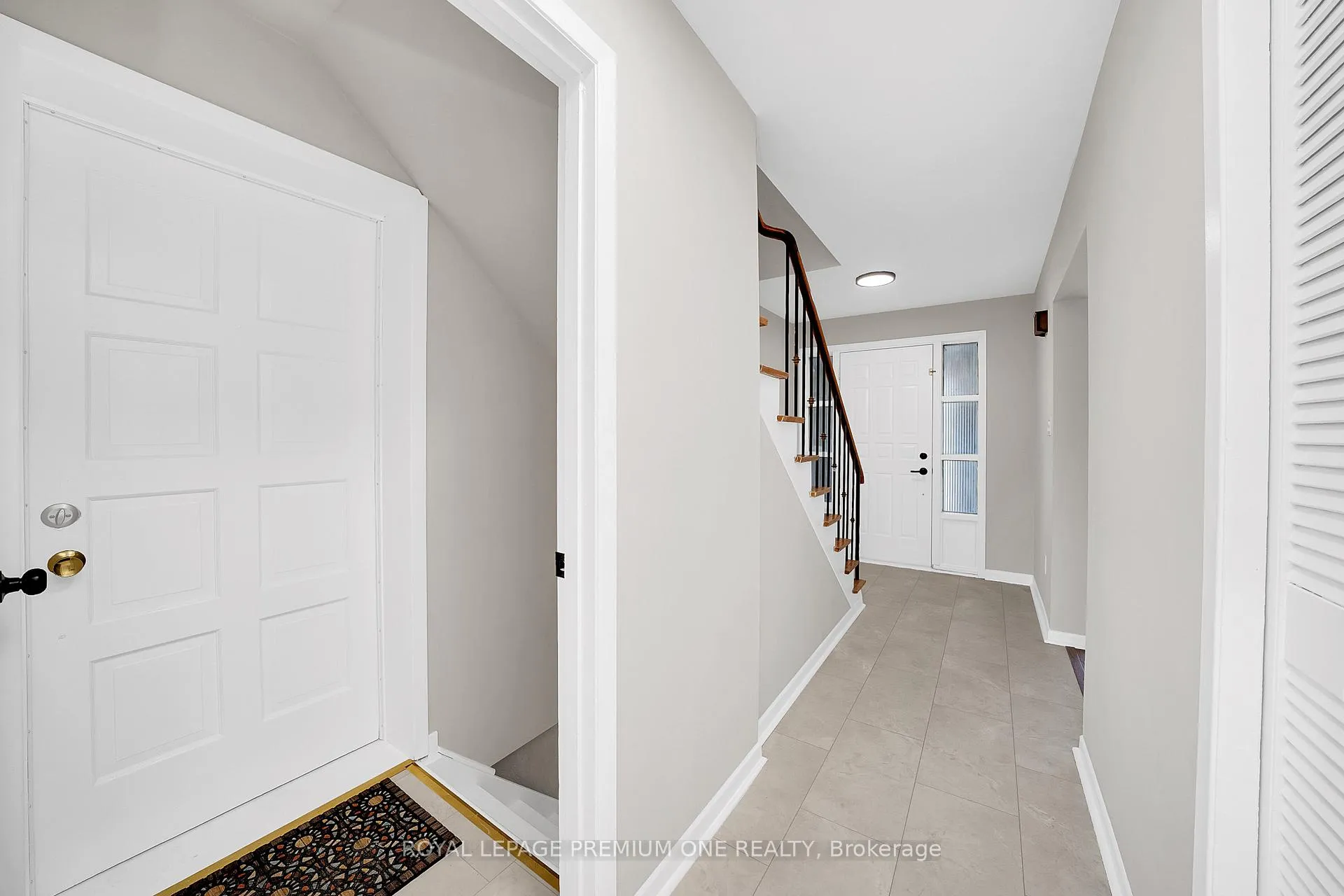 Photo 19 of 211 Chartland Boulevard S, Scarborough, Agincourt North — HOMEH