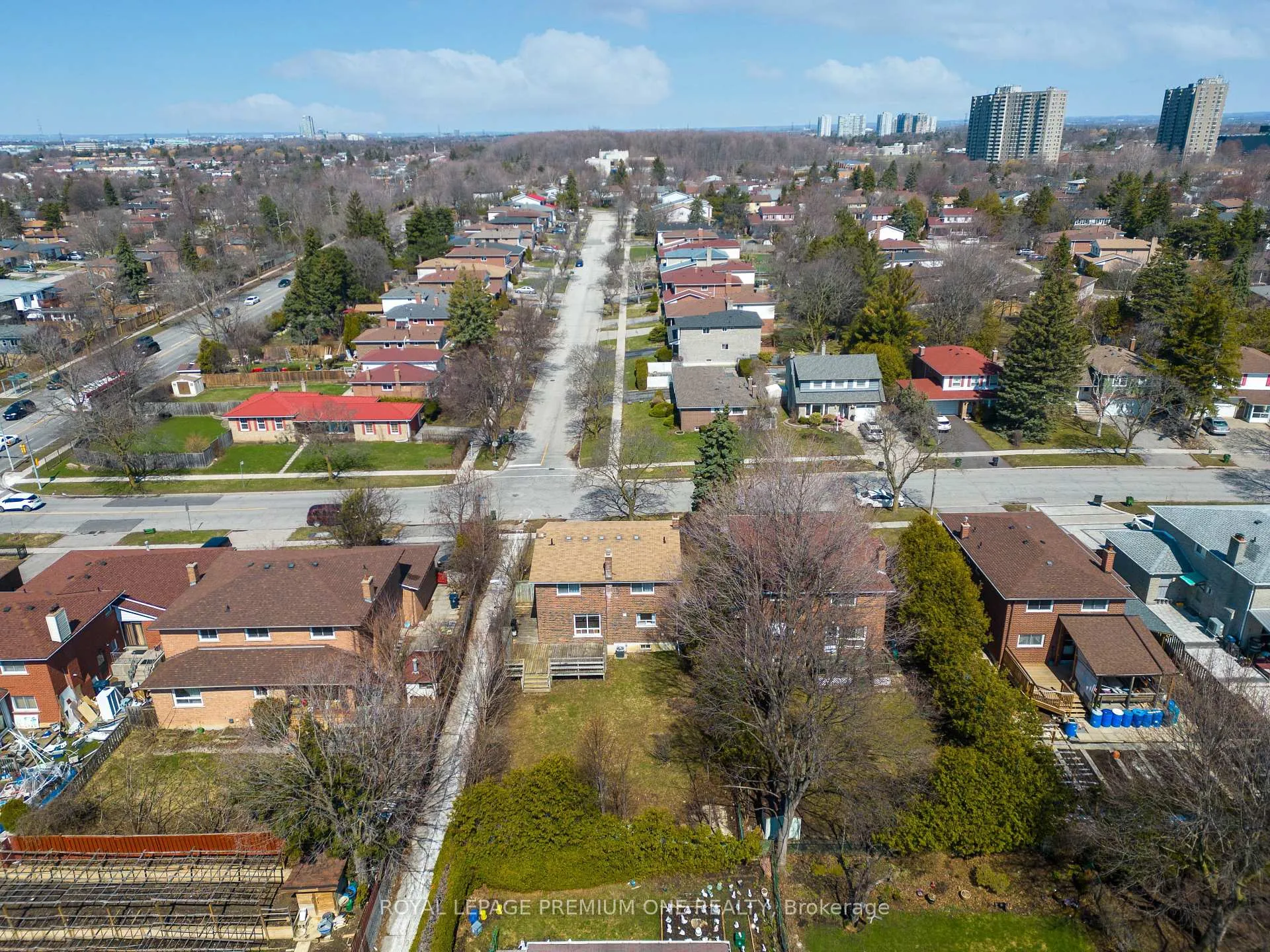 Photo 35 of 211 Chartland Boulevard S, Scarborough, Agincourt North — HOMEH