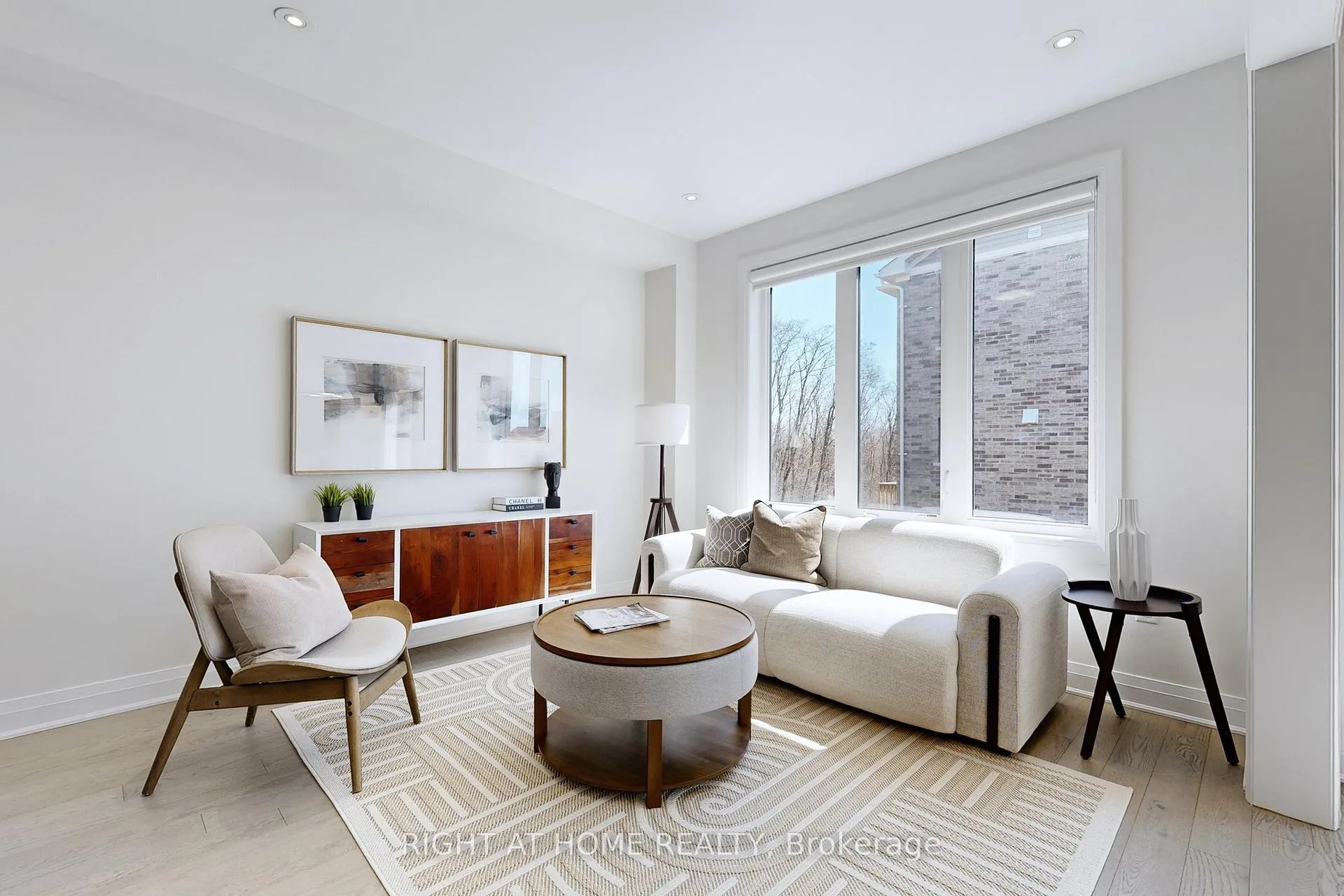 Photo 3 of 1409 Stillmeadow Lane, Pickering, Rural Pickering — HOMEH