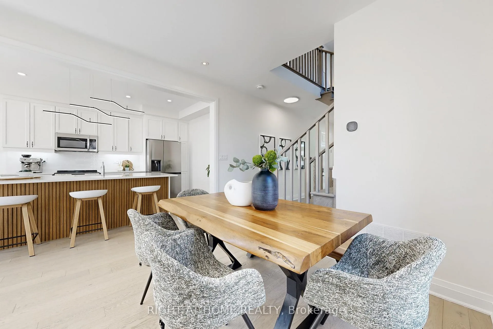 Photo 9 of 1409 Stillmeadow Lane, Pickering, Rural Pickering — HOMEH
